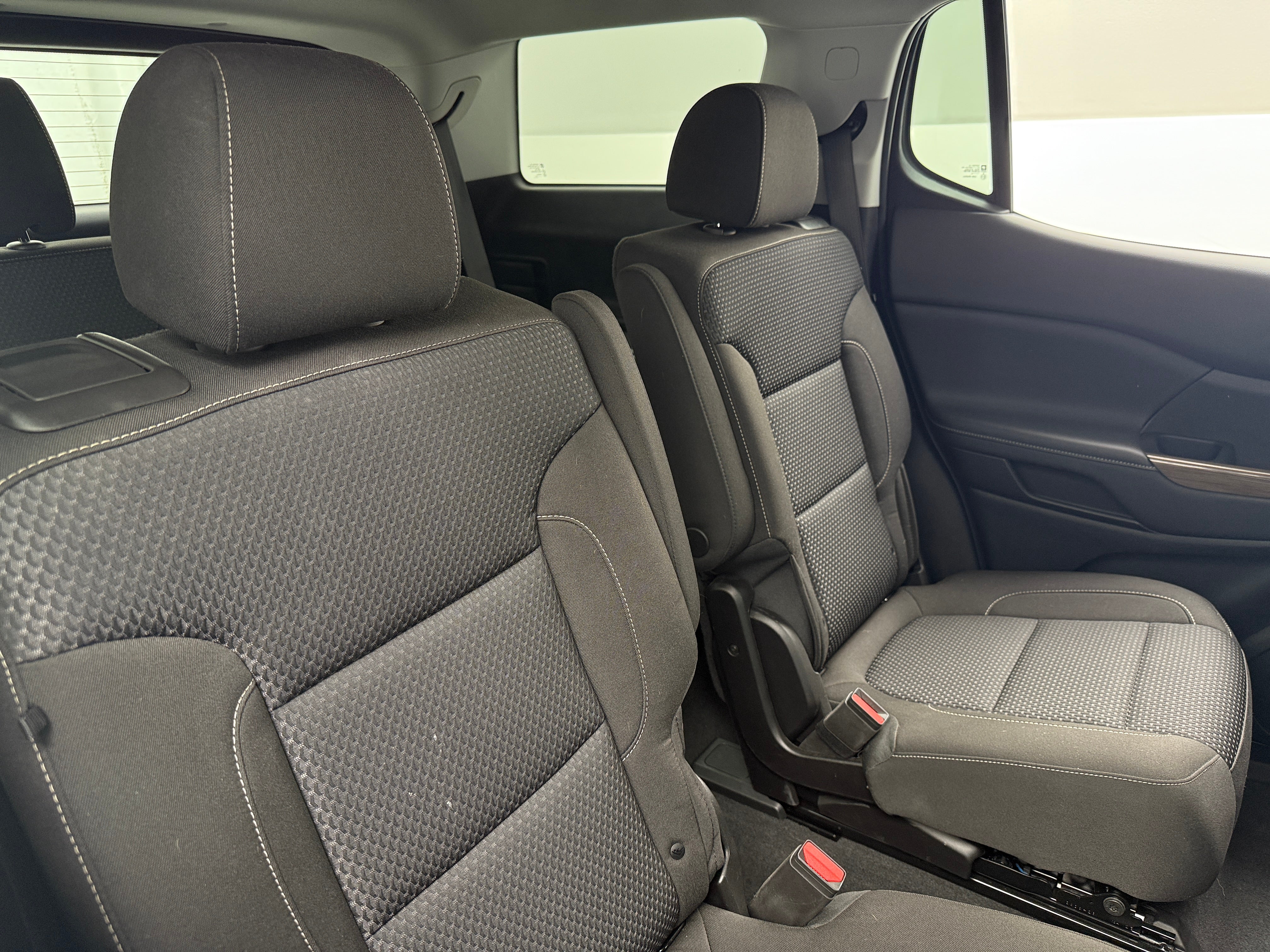 2023 GMC Acadia SLE 6
