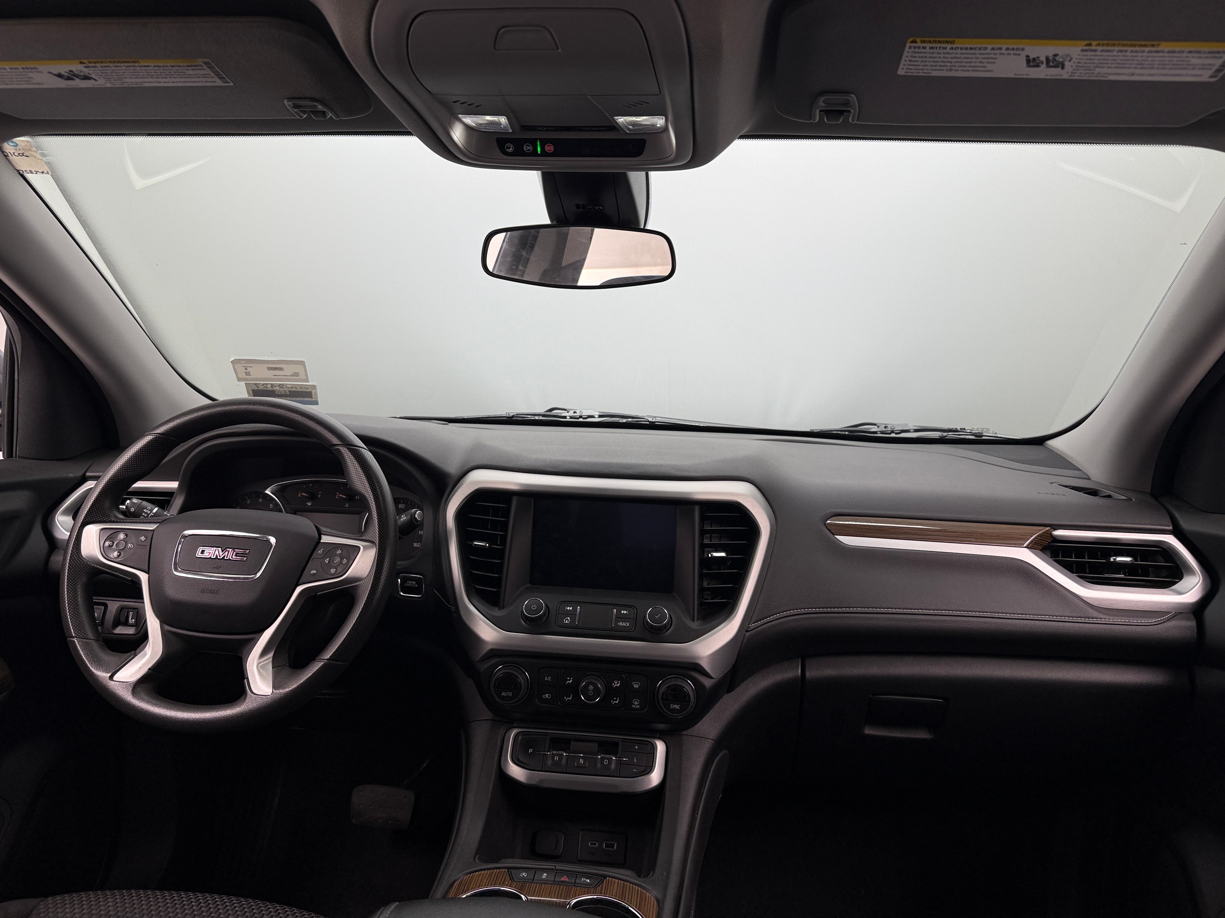 2023 GMC Acadia SLE 3
