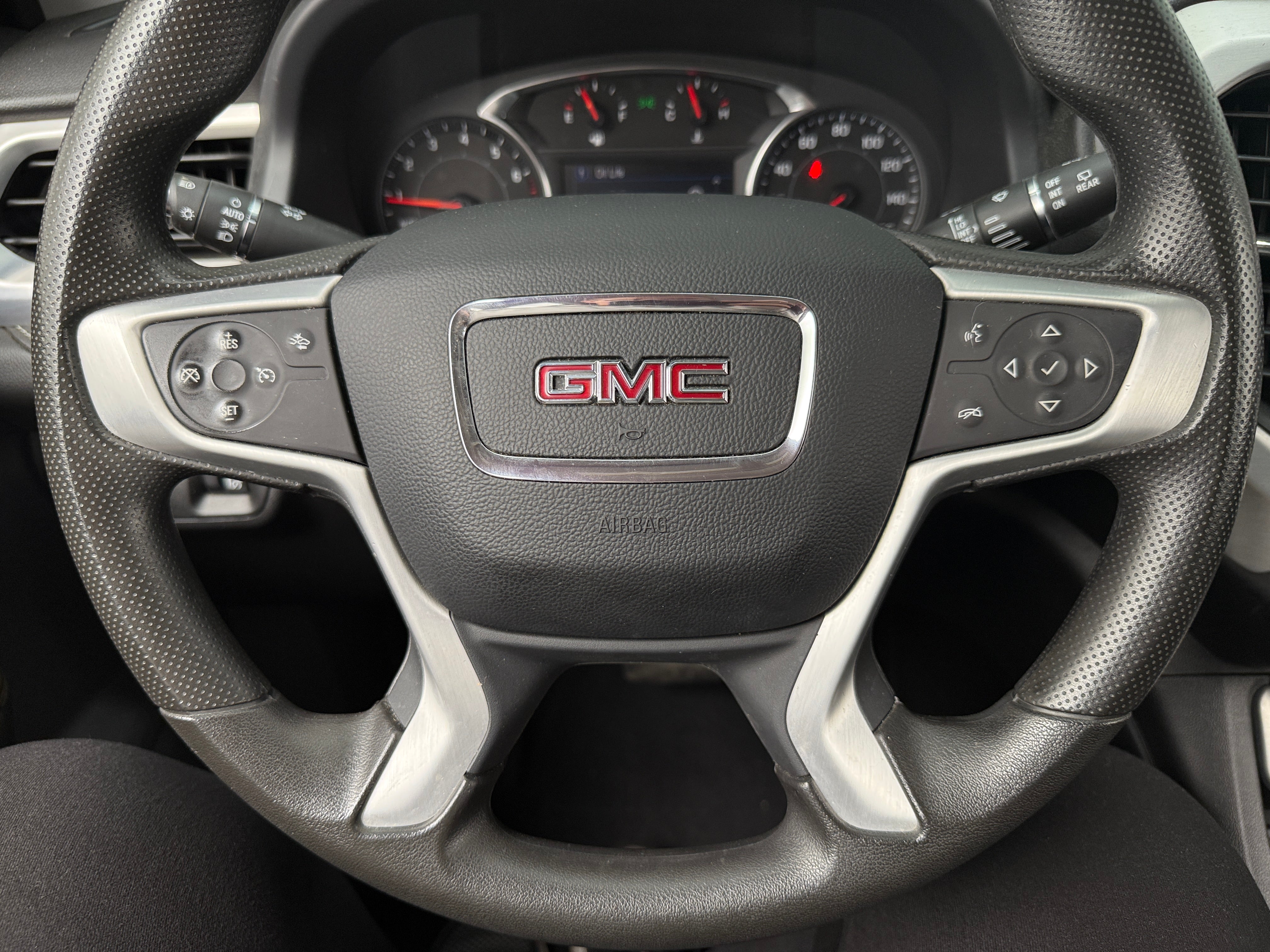 2023 GMC Acadia SLE 5