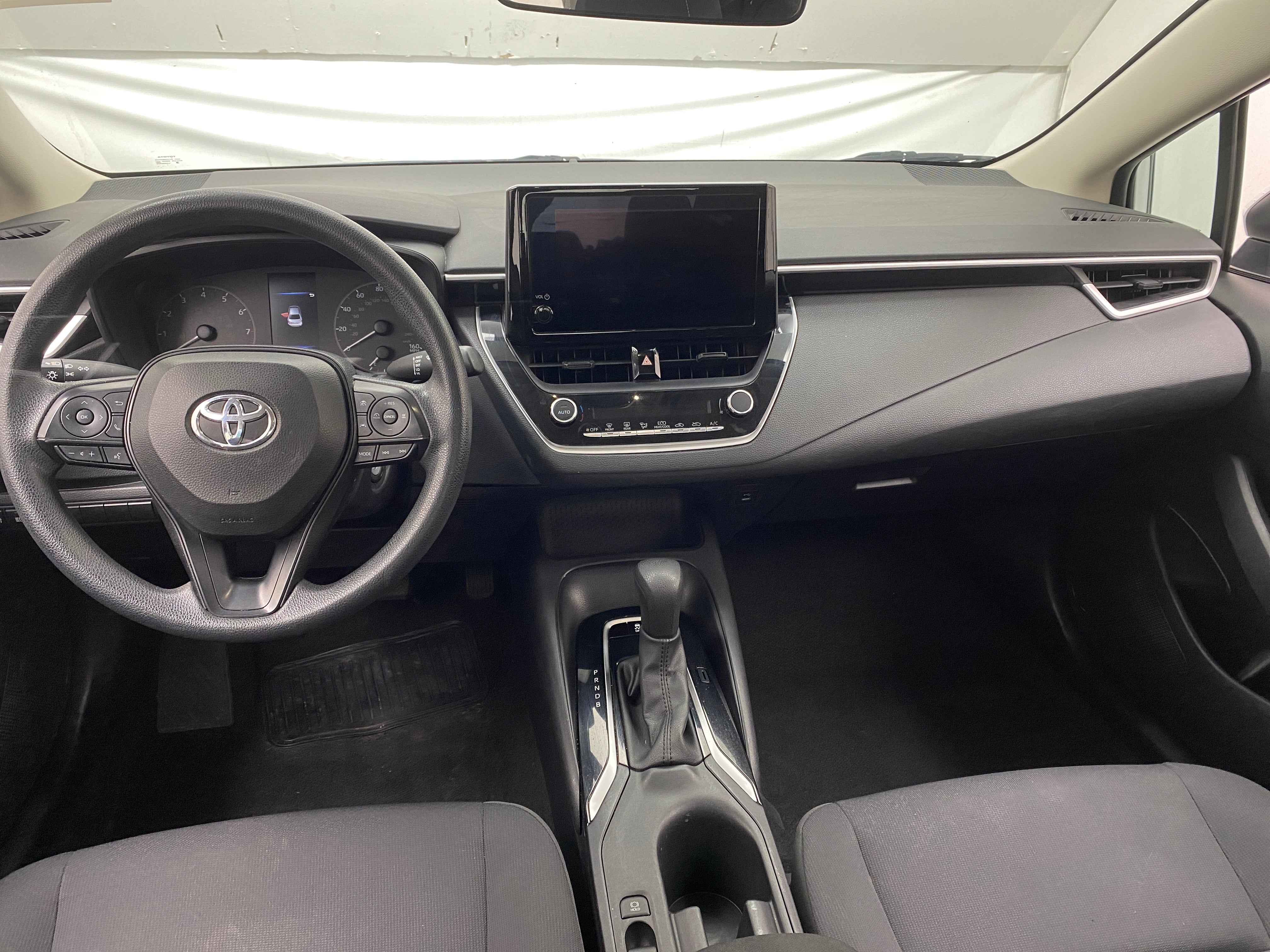 2023 Toyota Corolla LE 3
