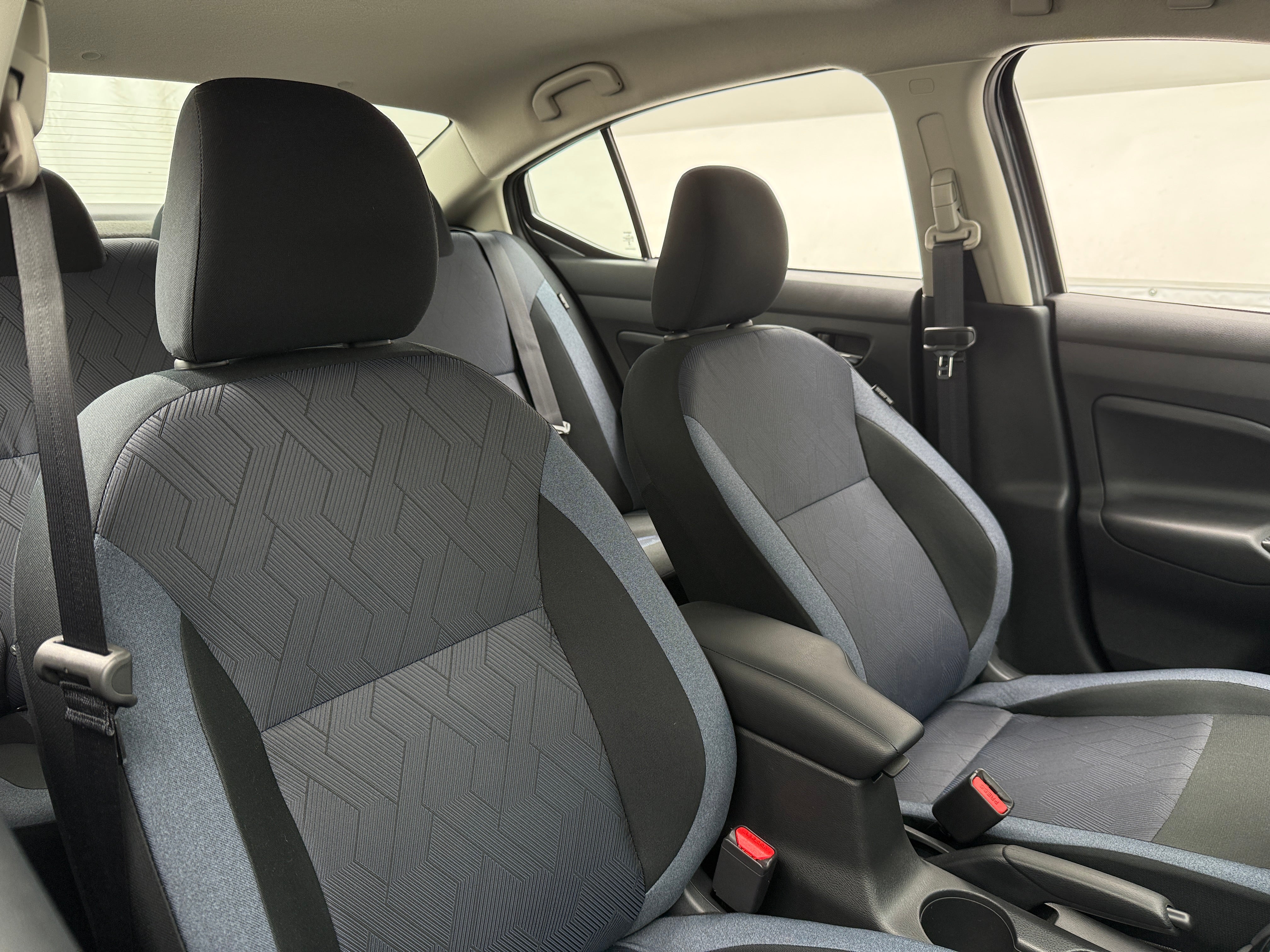 2024 Nissan Versa SV 2