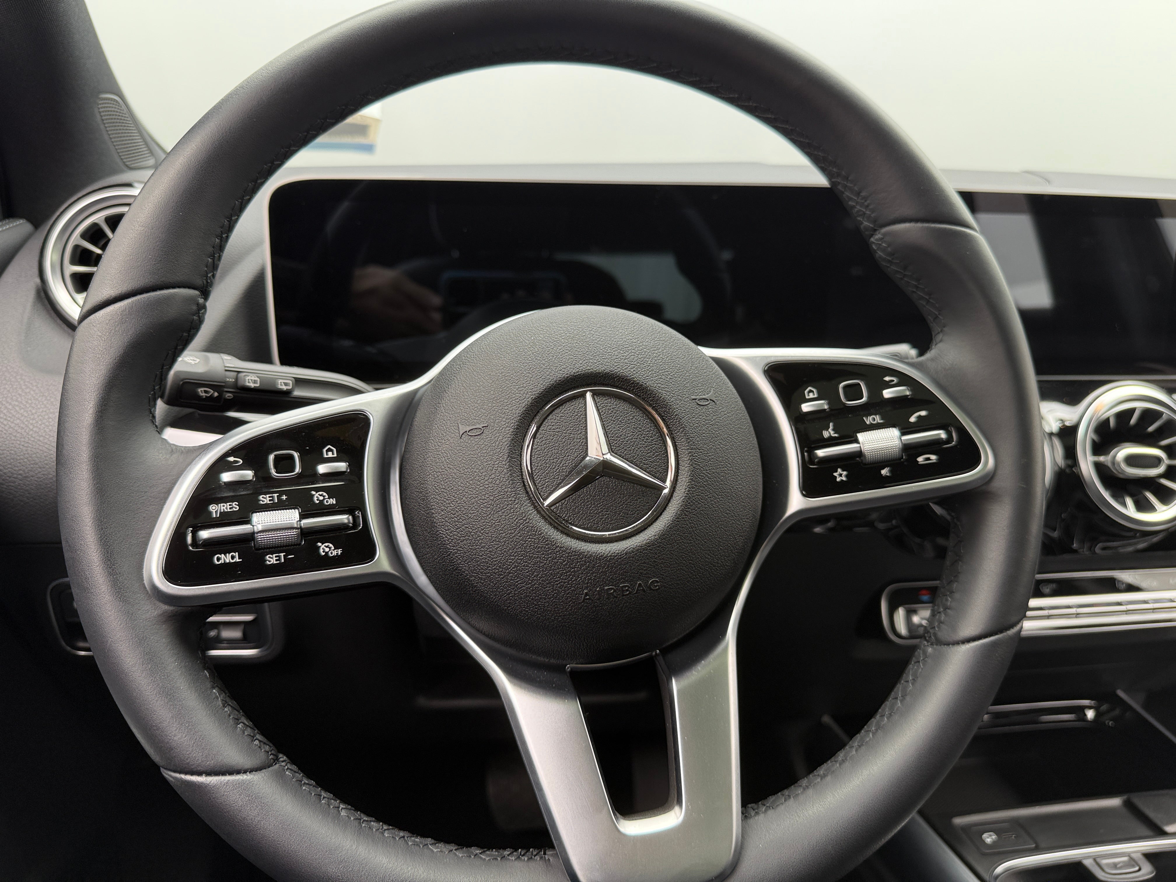2021 Mercedes-Benz GLA 250 4MATIC 4