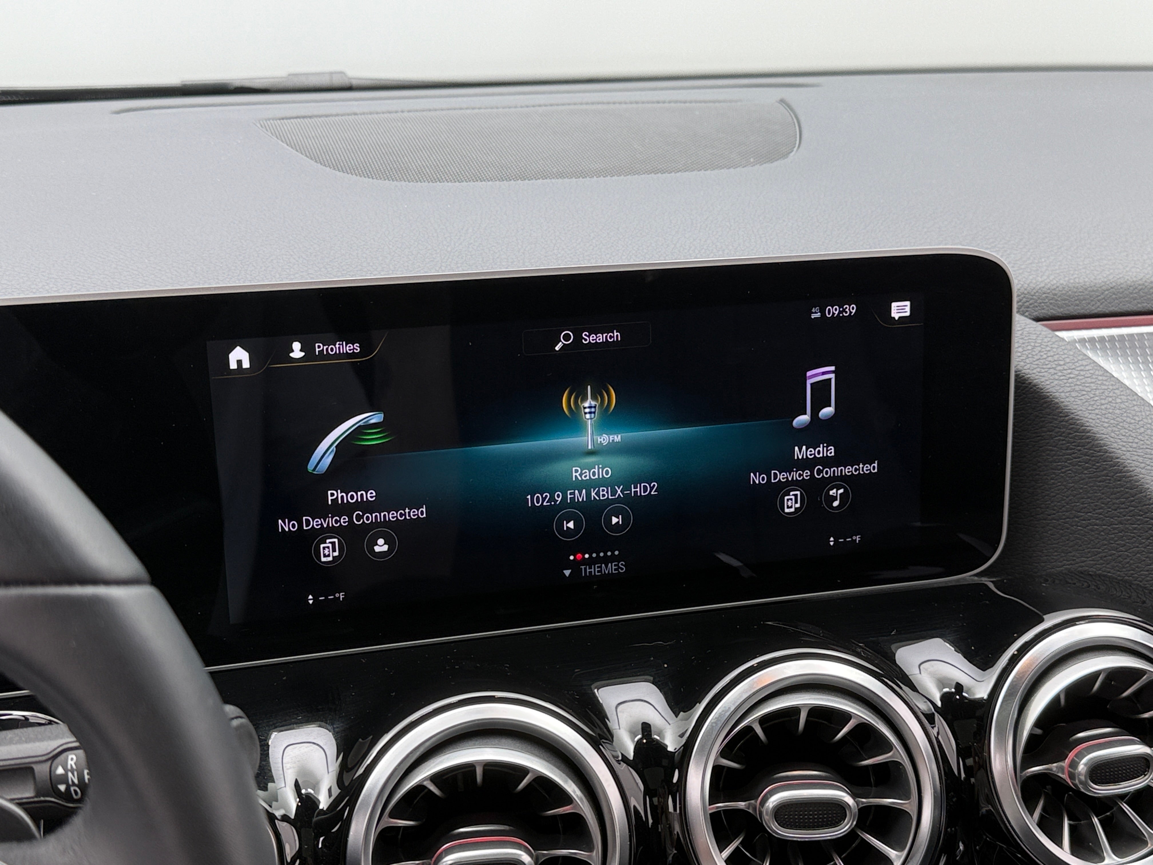 2021 Mercedes-Benz GLA 250 4MATIC 3