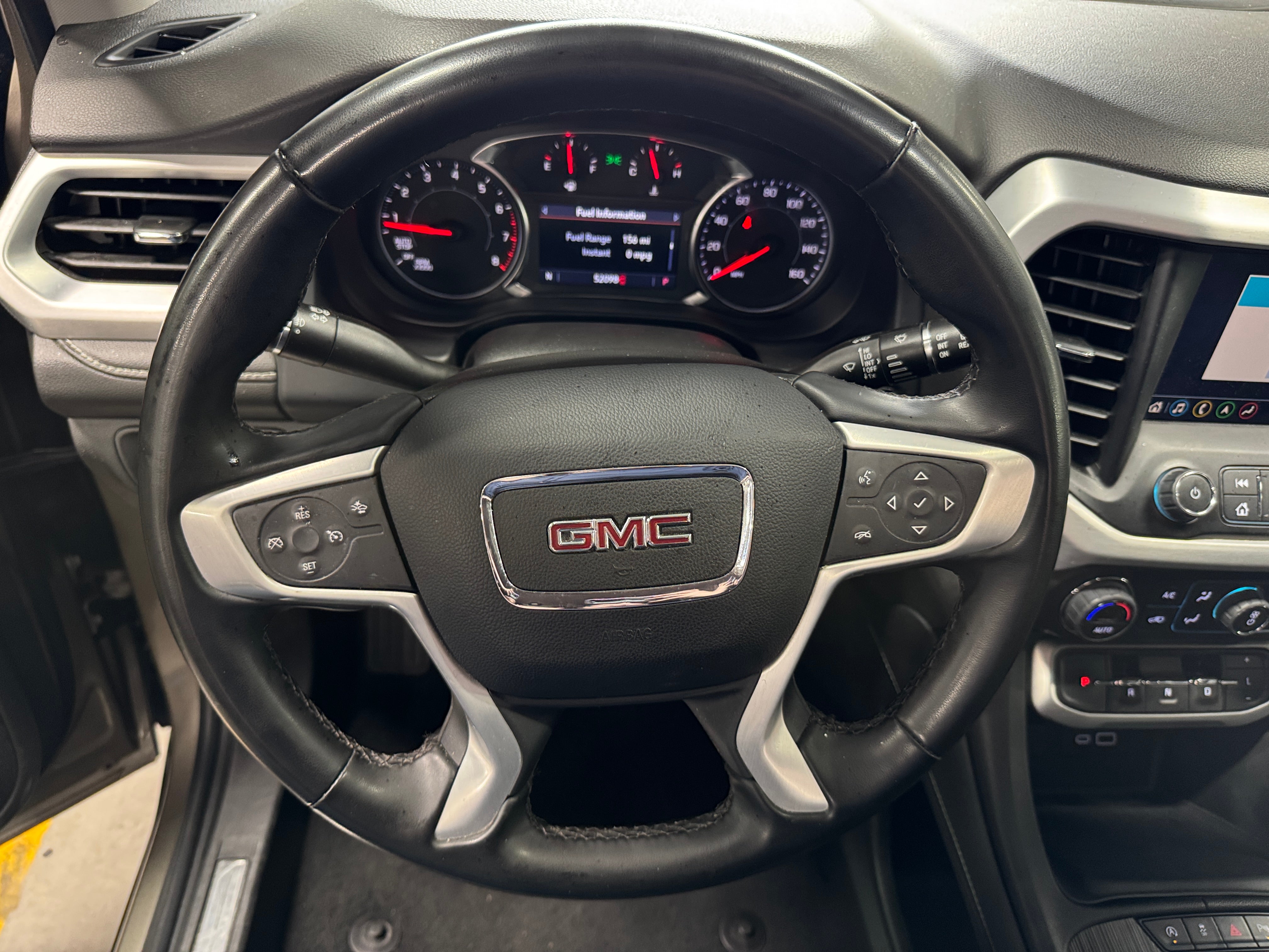 2023 GMC Acadia SLT 5