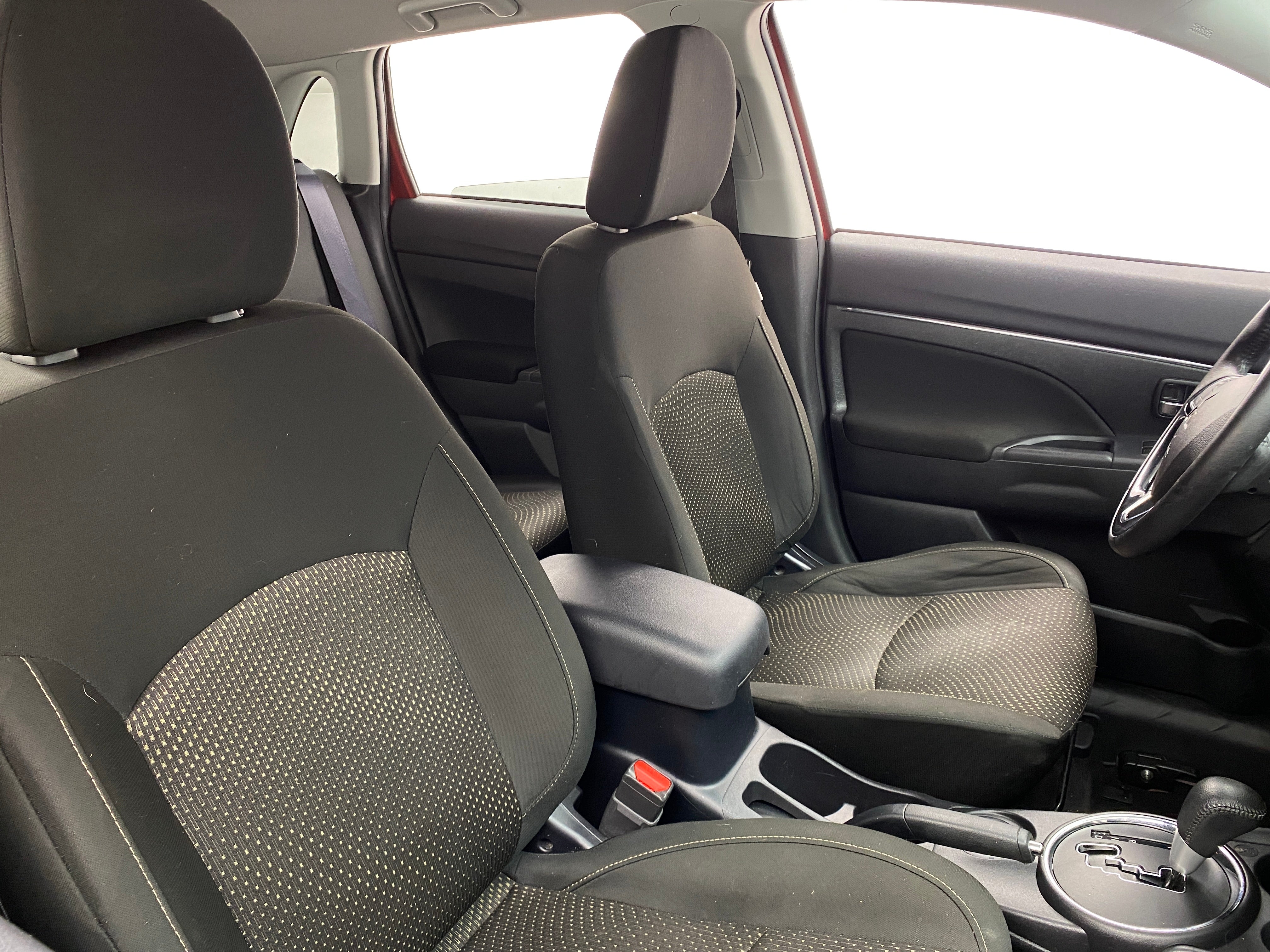 2016 Mitsubishi Outlander Sport ES 2