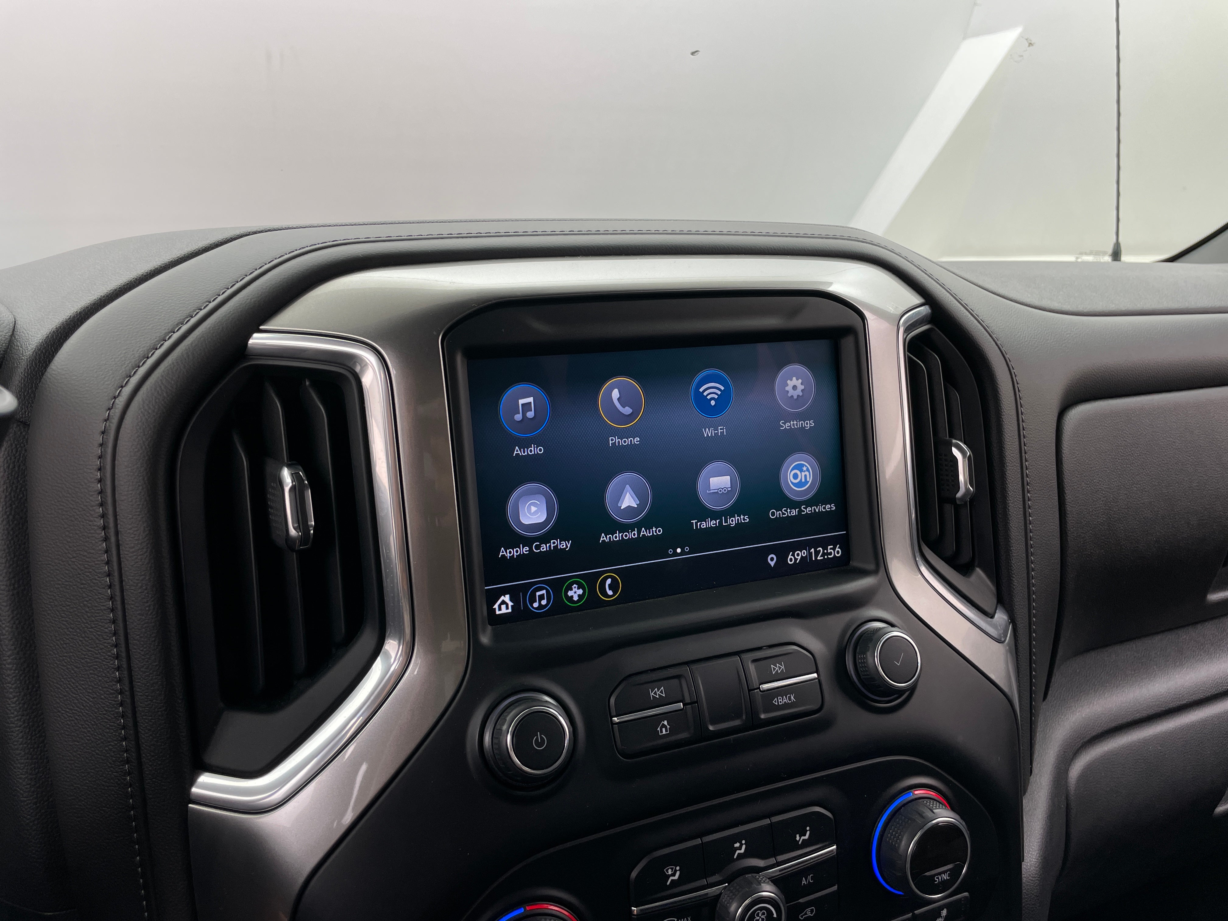 2019 Chevrolet Silverado 1500 LT 4