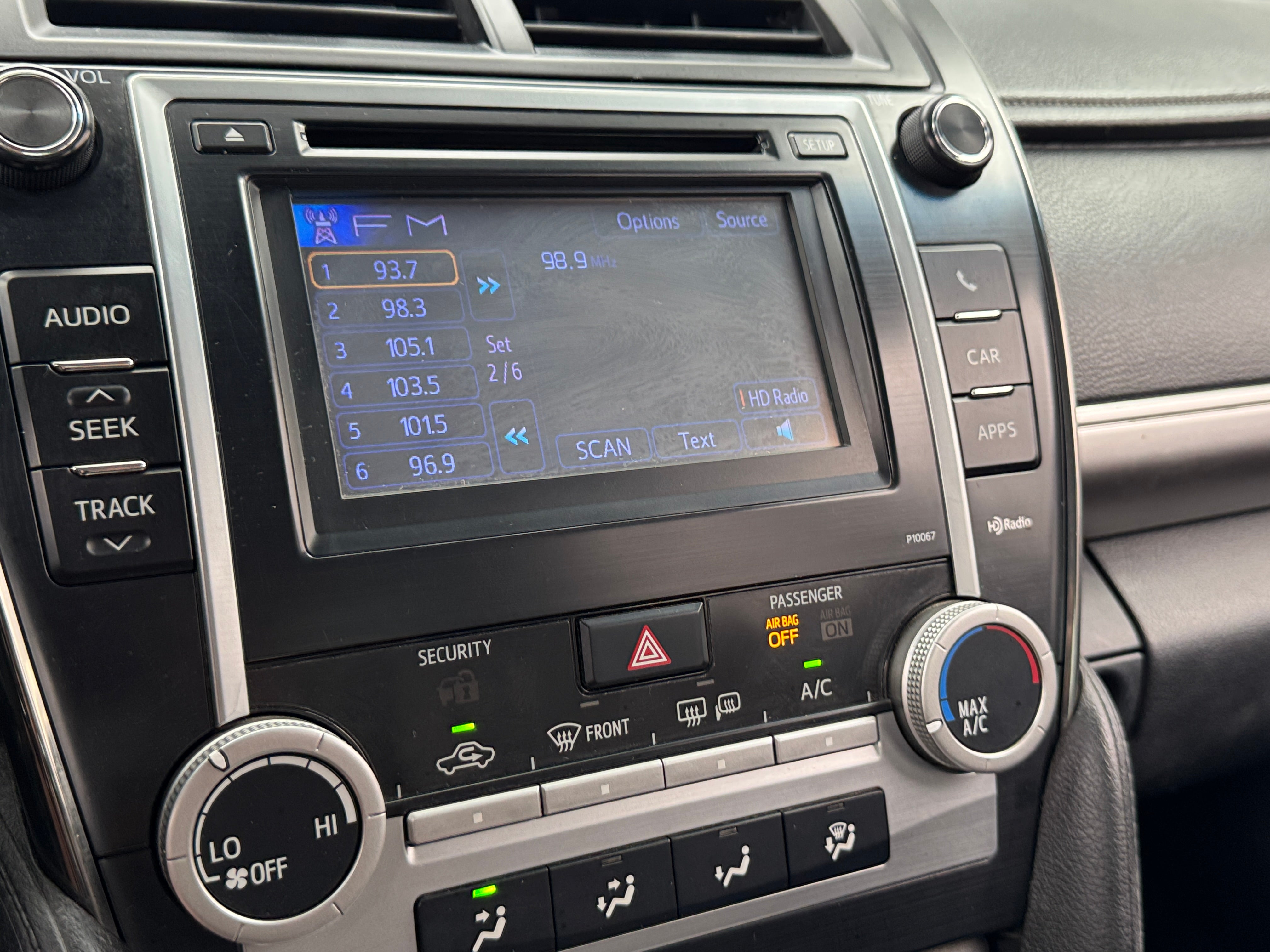 2012 Toyota Camry SE 4