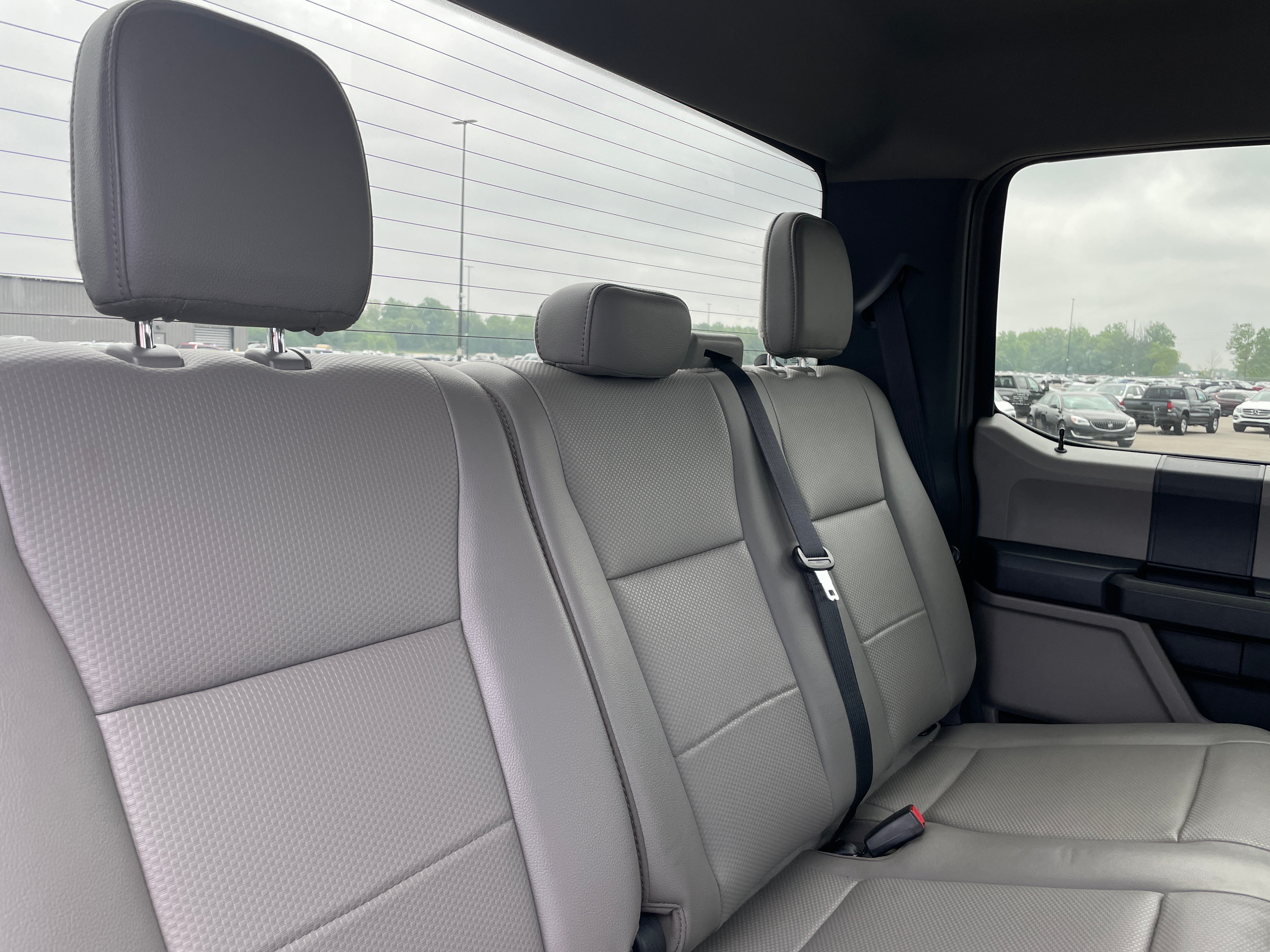 2022 Ford Econoline E-250 5