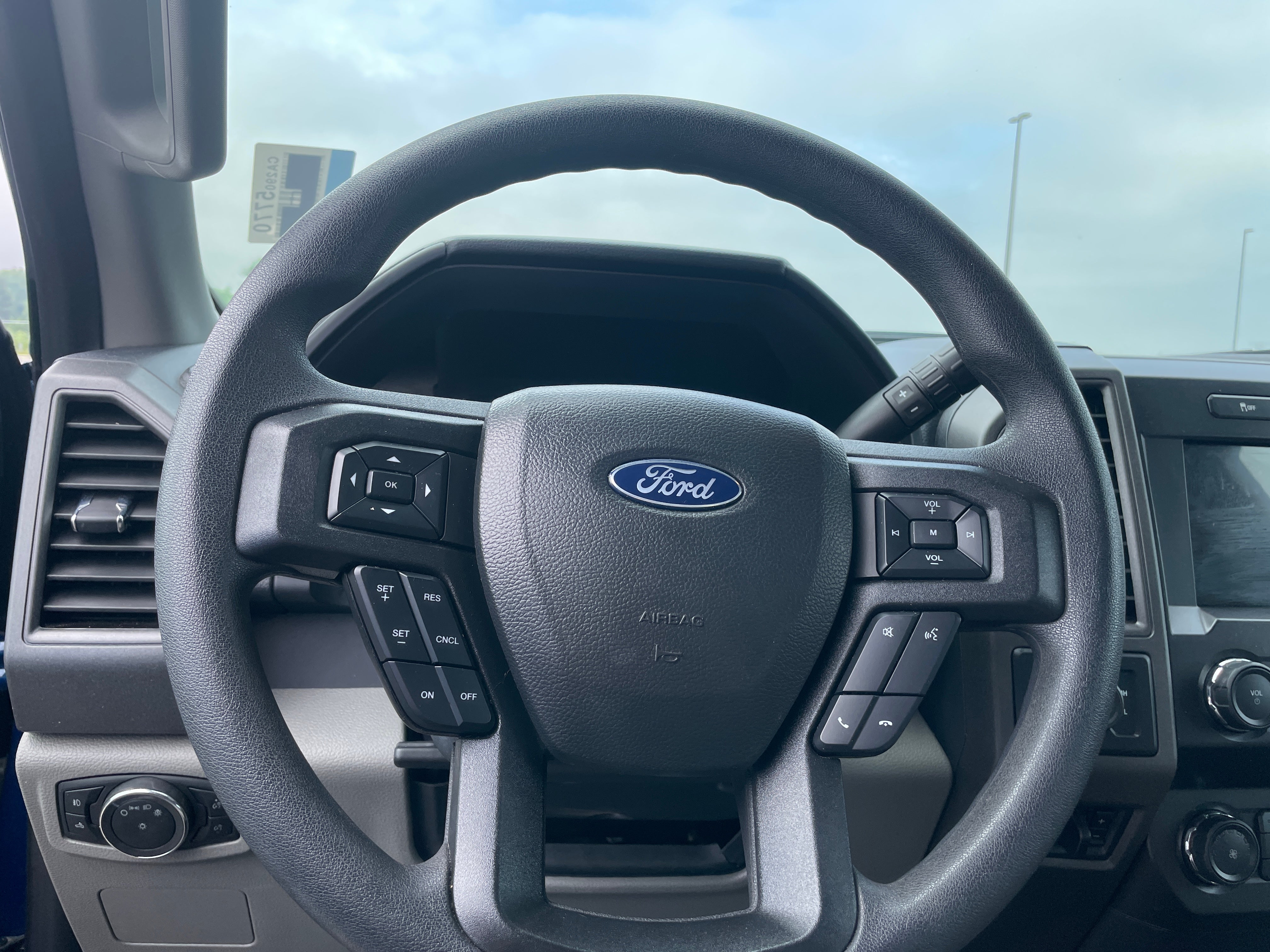 2022 Ford Econoline E-250 4
