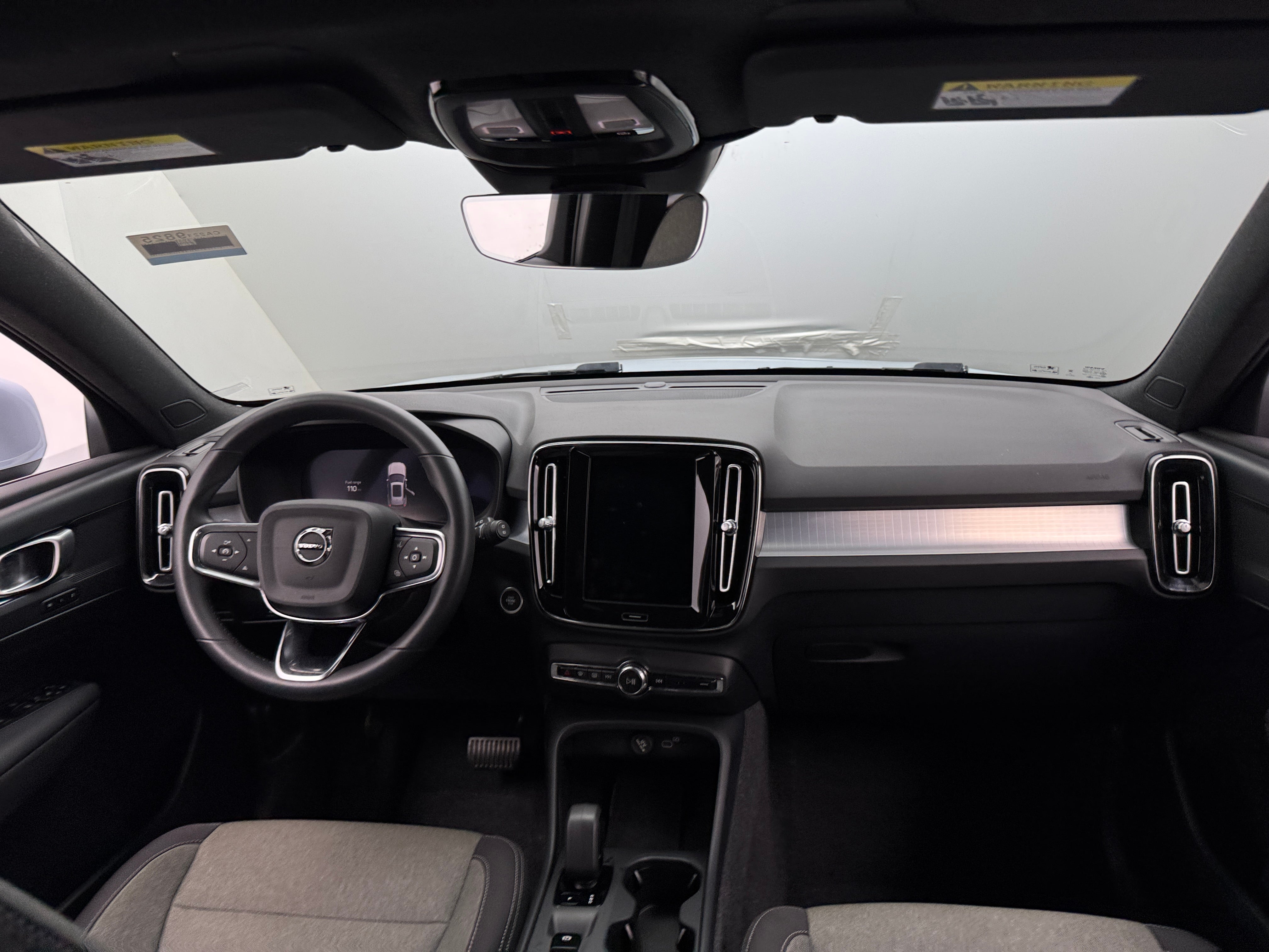 2024 Volvo XC40 B5 Core 3
