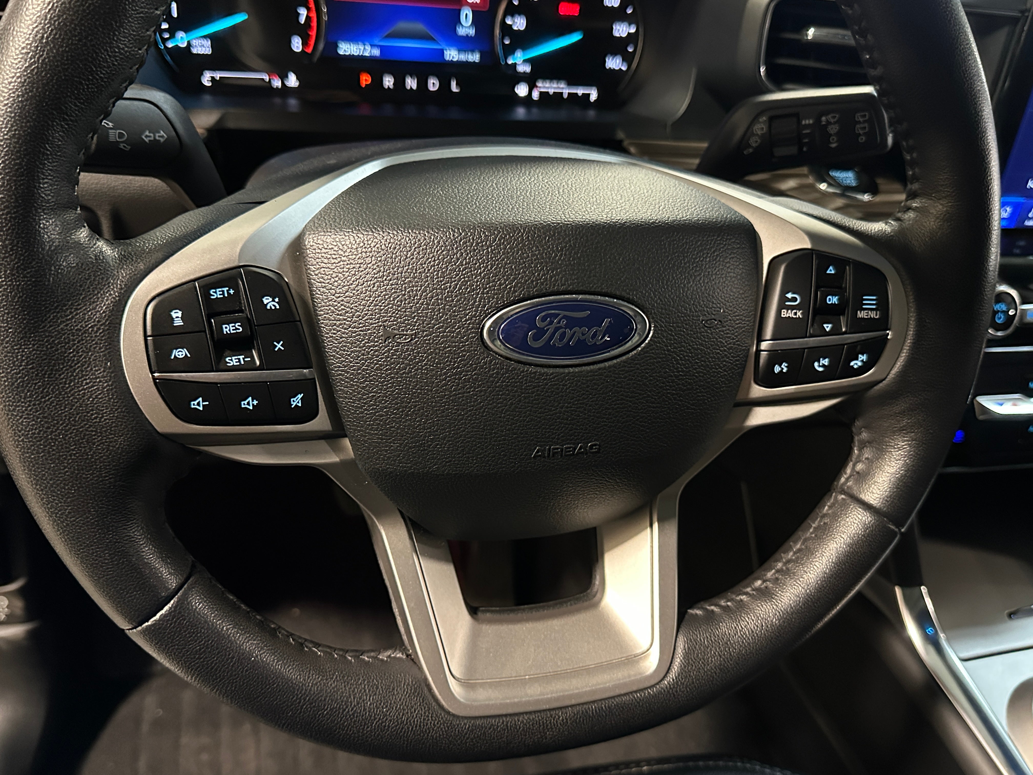 2022 Ford Explorer Limited 4