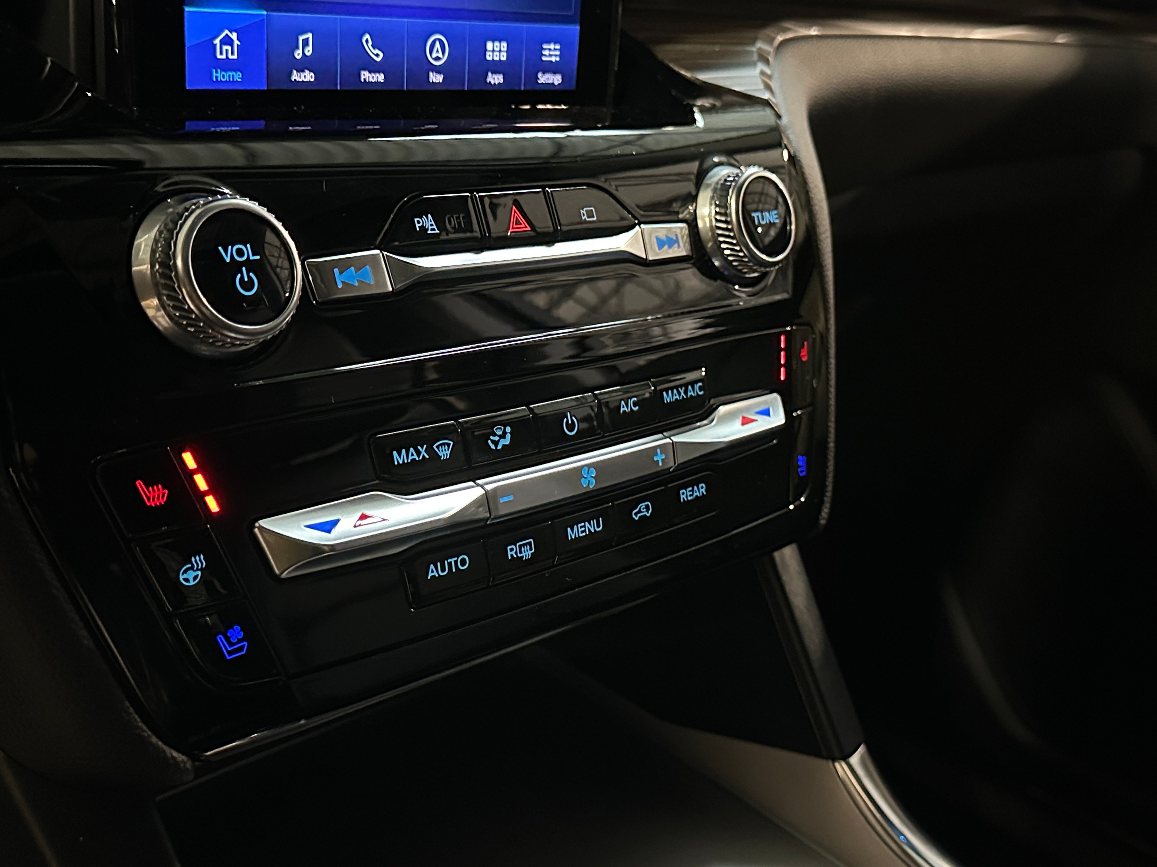 2022 Ford Explorer Limited 3