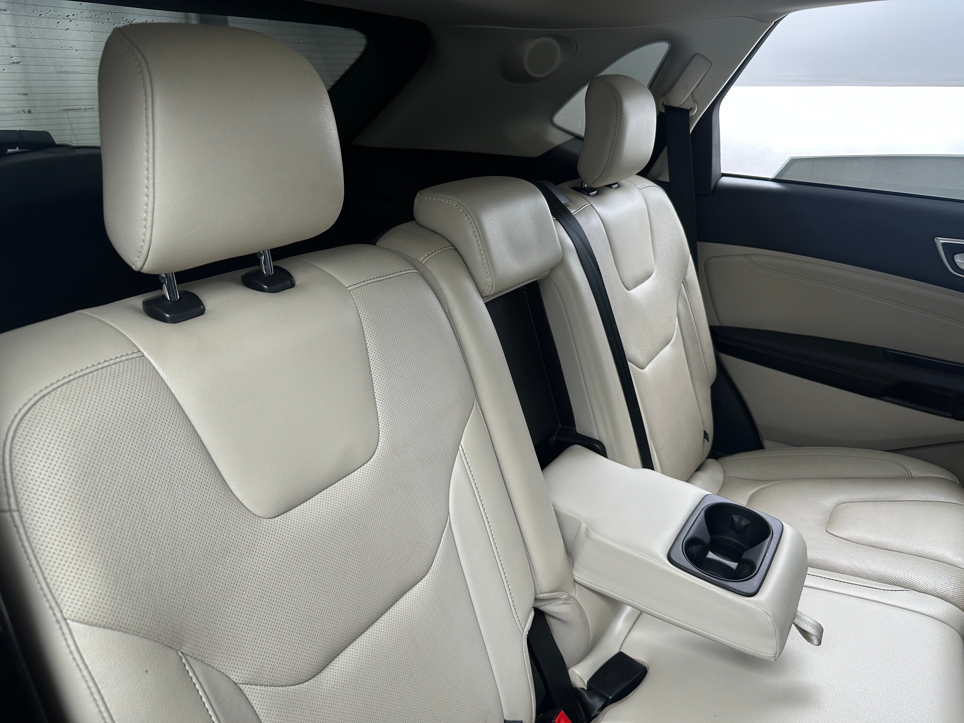 2018 Ford Edge Titanium 5