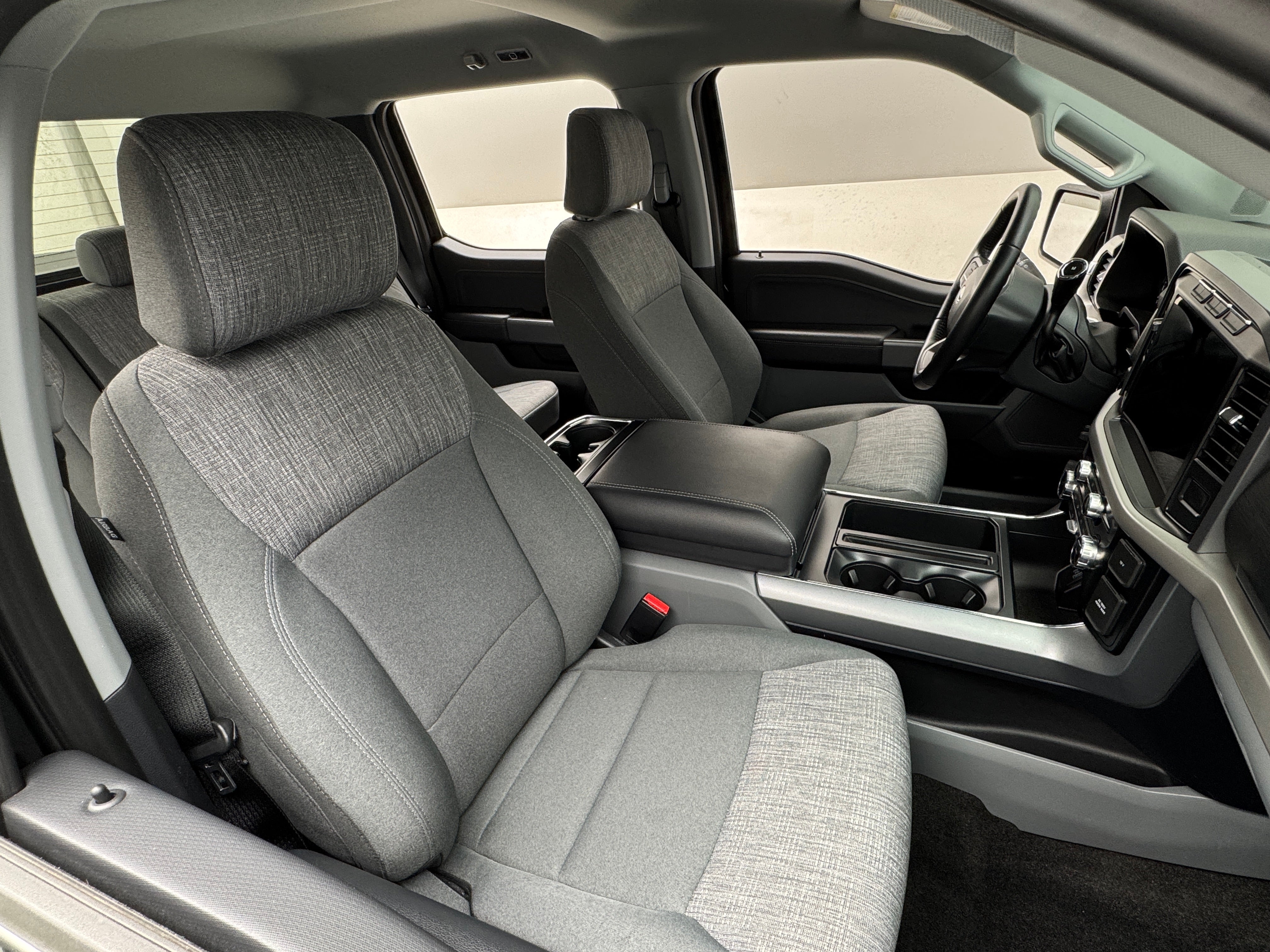 2022 Ford Econoline E-150 2