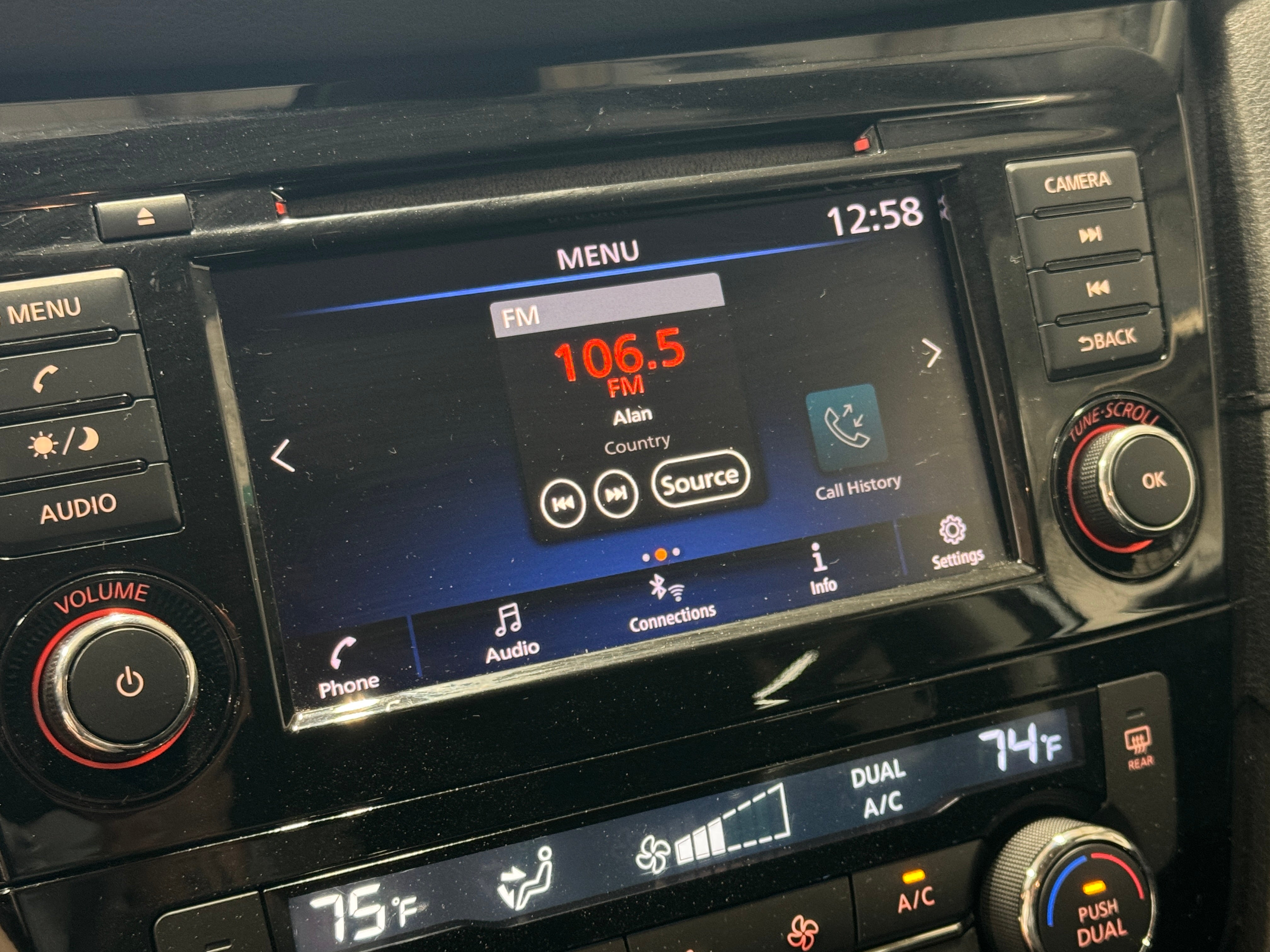 2020 Nissan Rogue SV 4