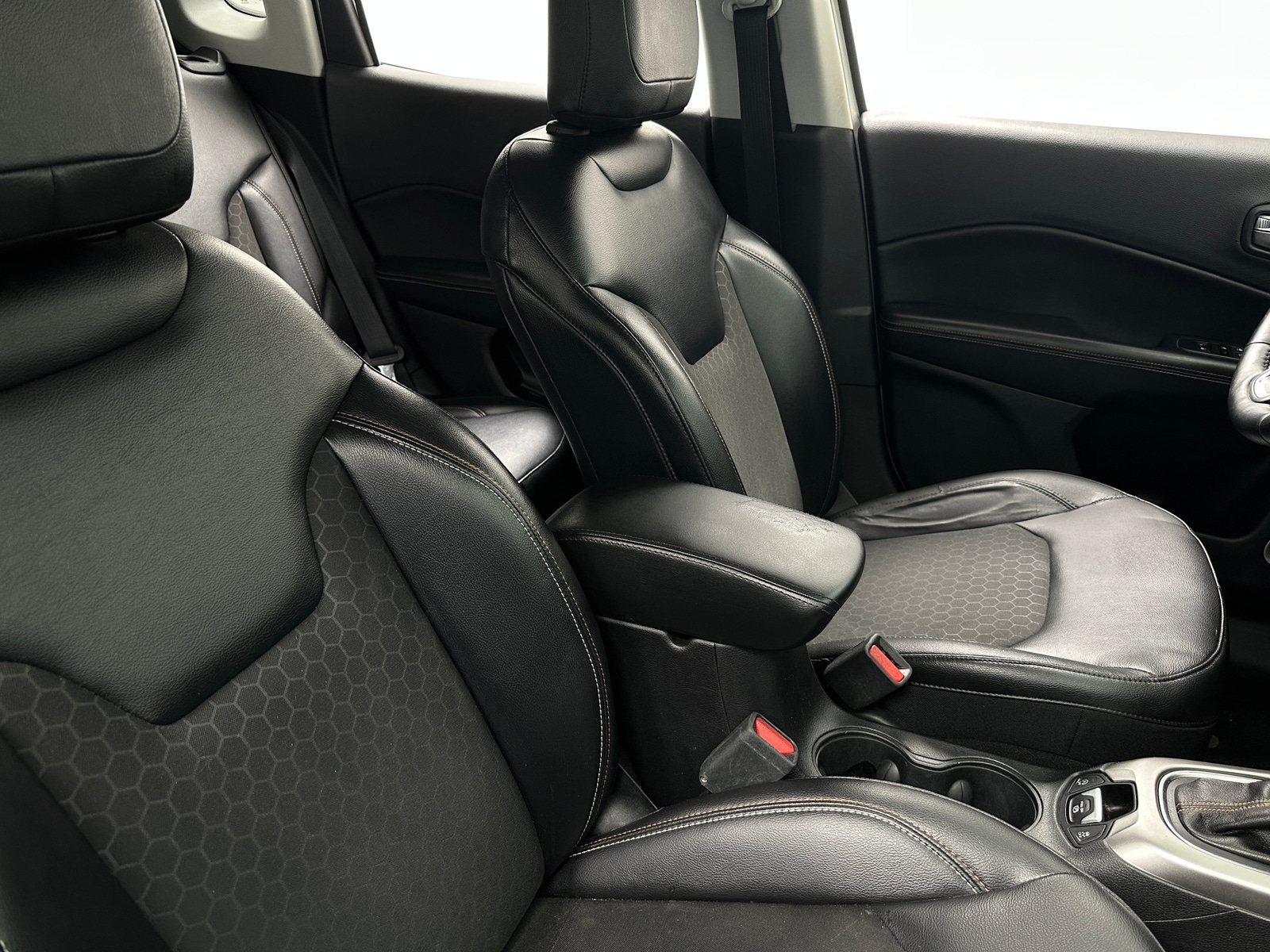 Thumbnail: 2017 Jeep Compass - 2