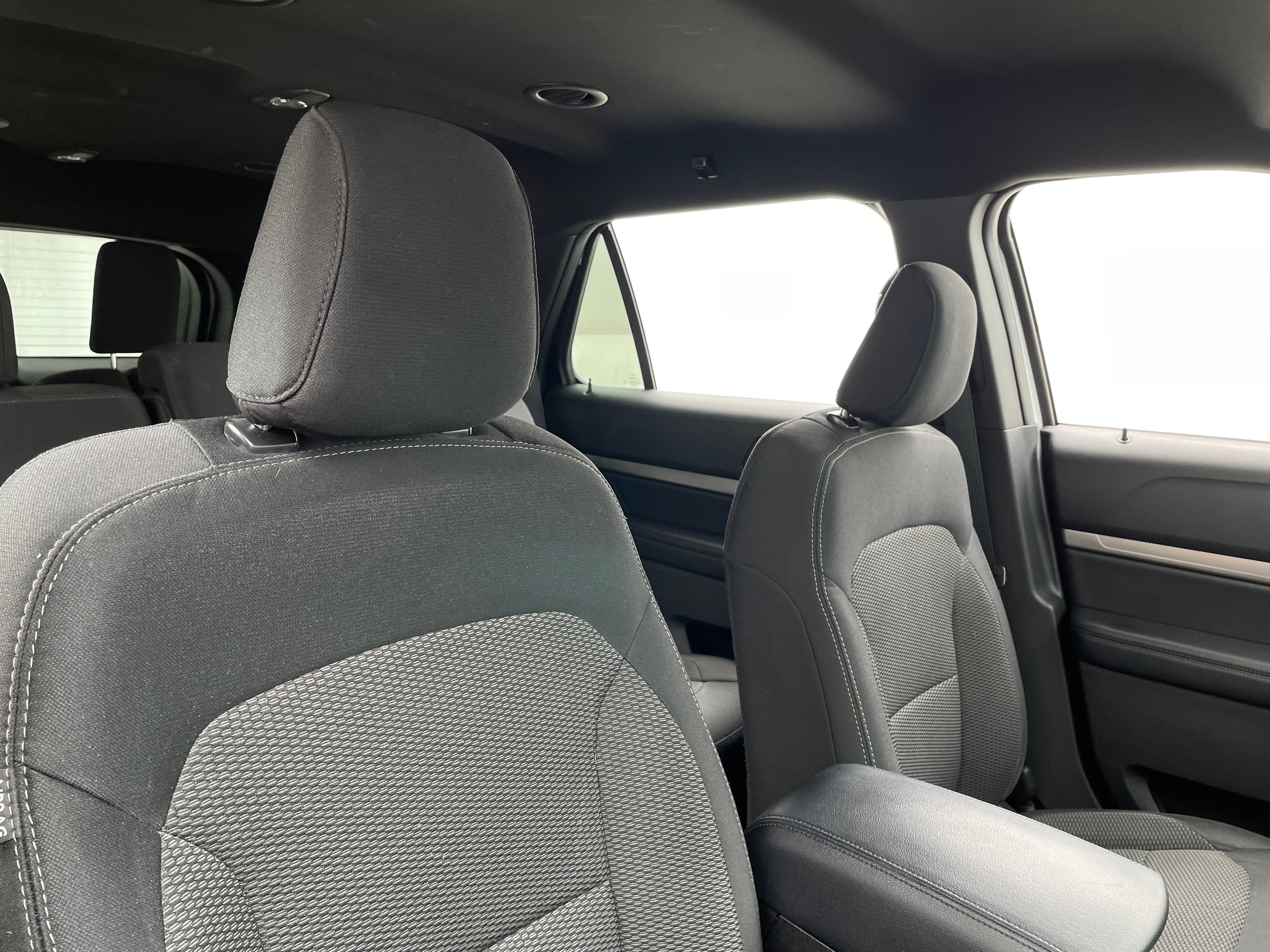 2019 Ford Explorer XLT 2