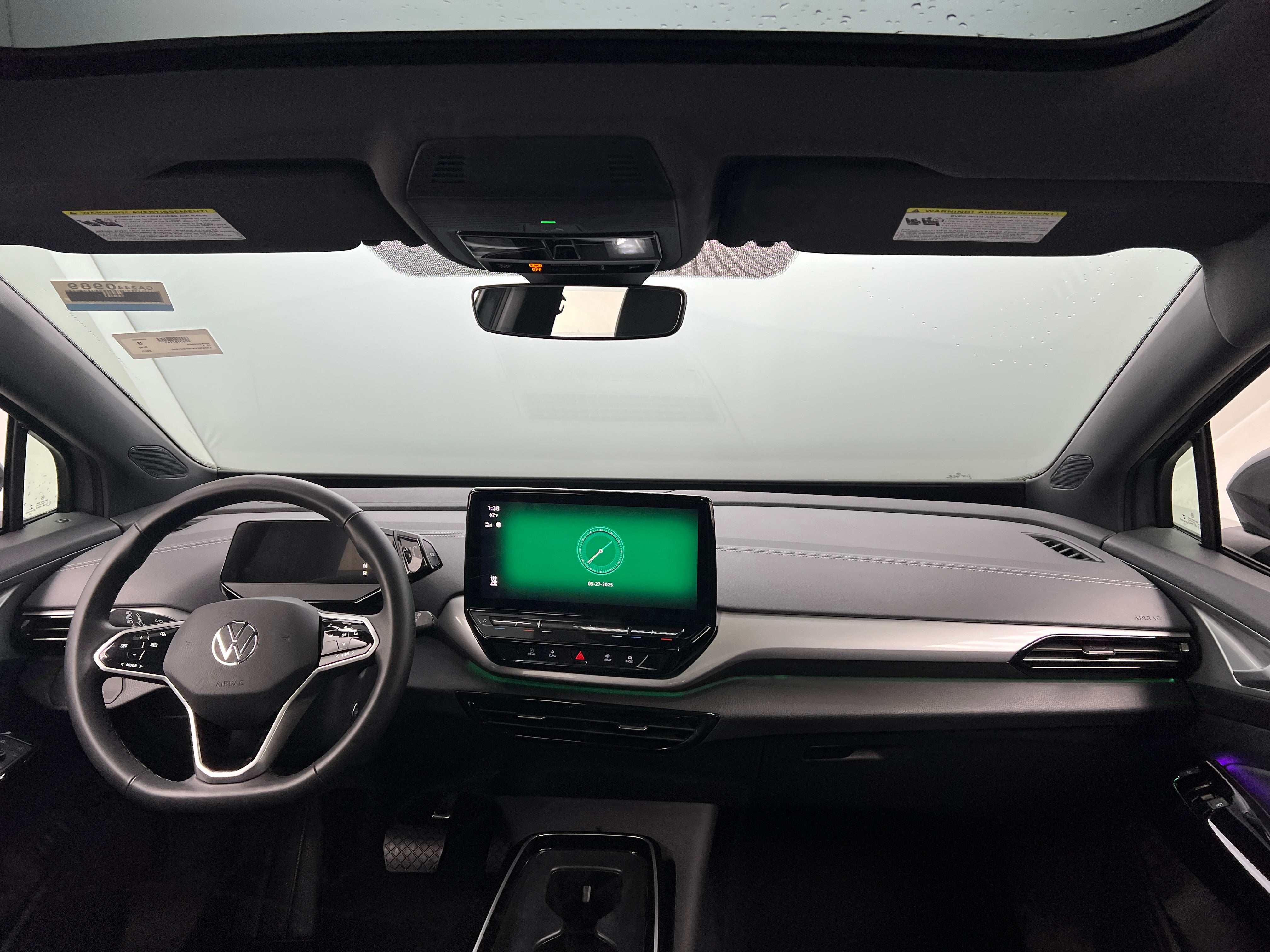 2023 Volkswagen ID.4 Pro S 2