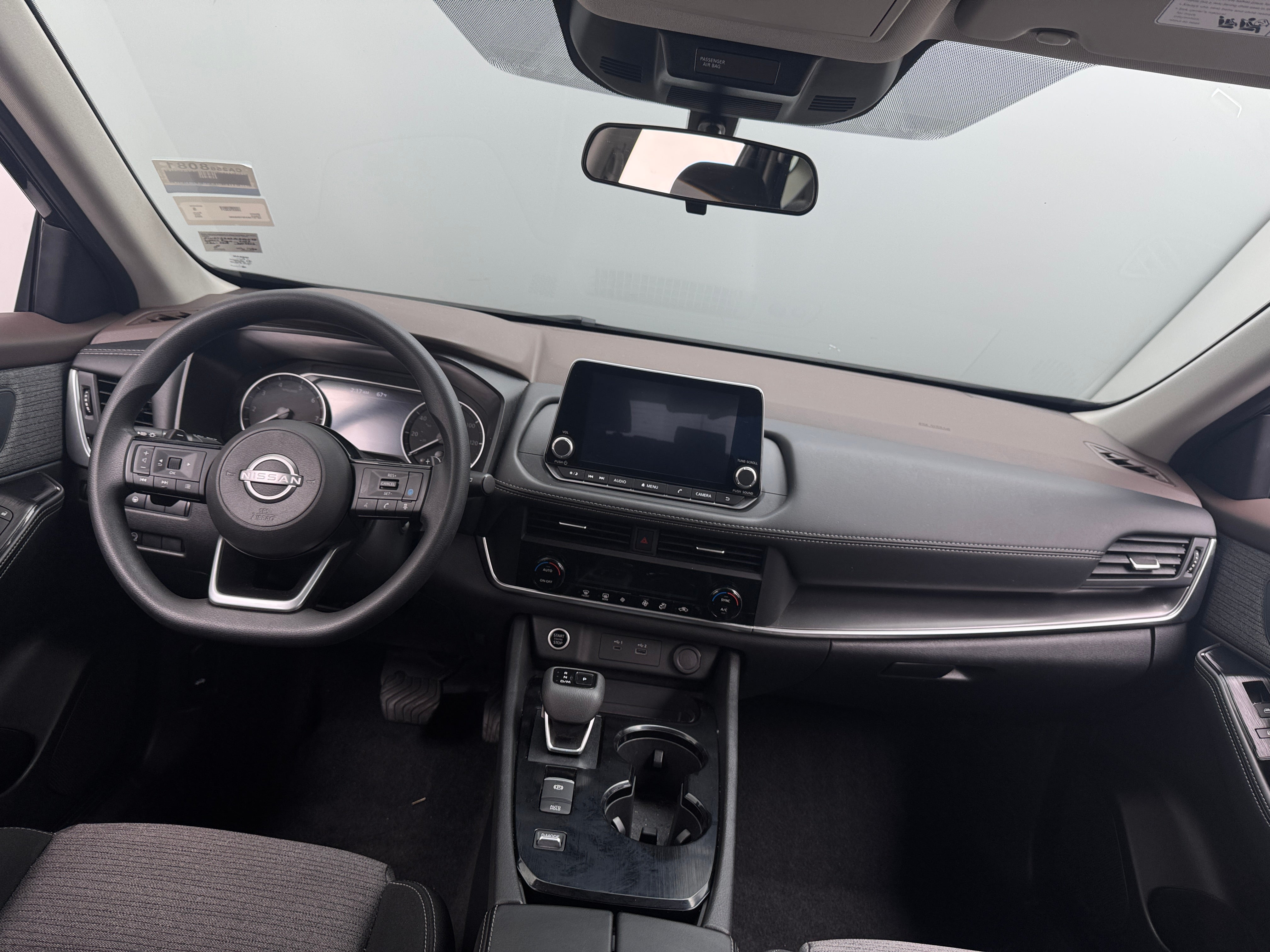 2023 Nissan Rogue SV 3