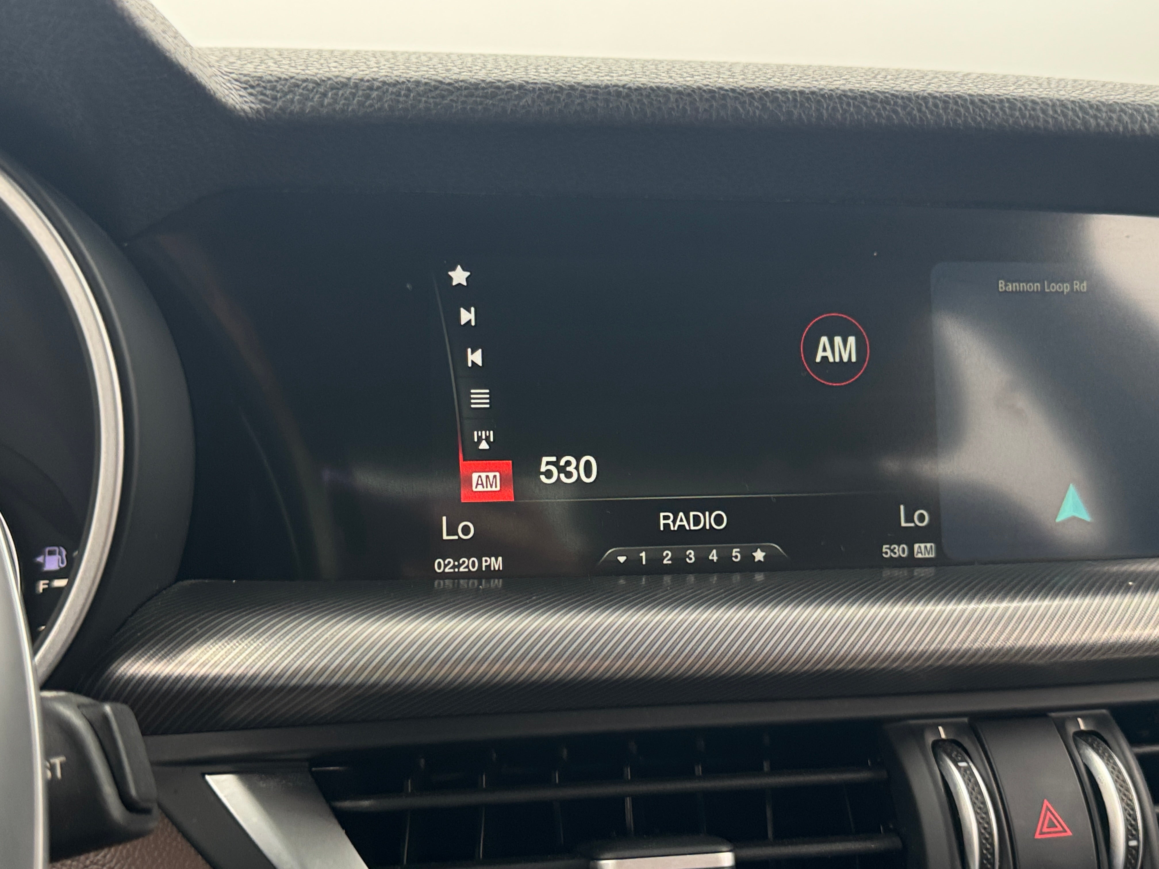 2019 Alfa Romeo Stelvio Ti Sport 3