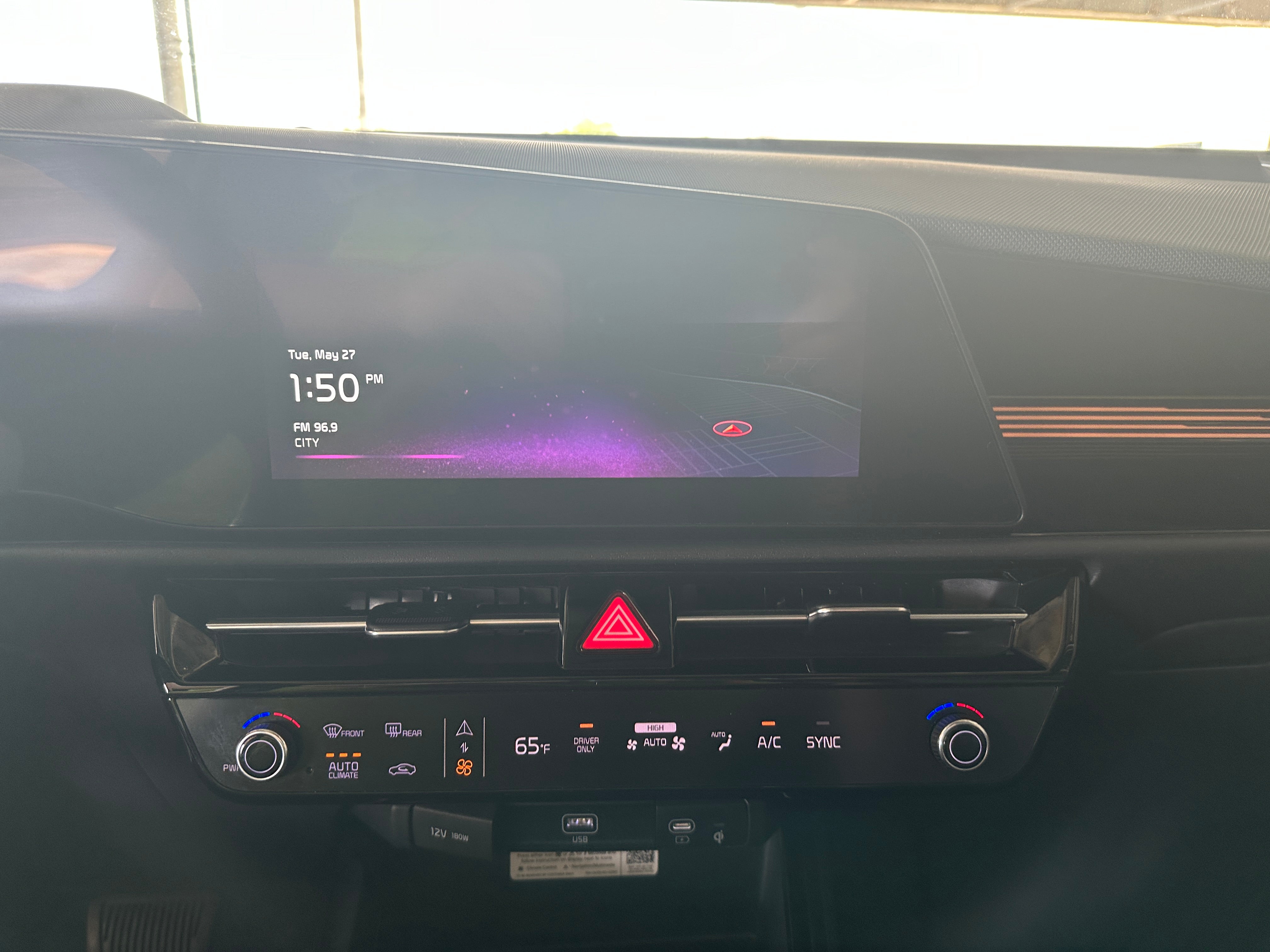 2023 Kia Niro EX 3