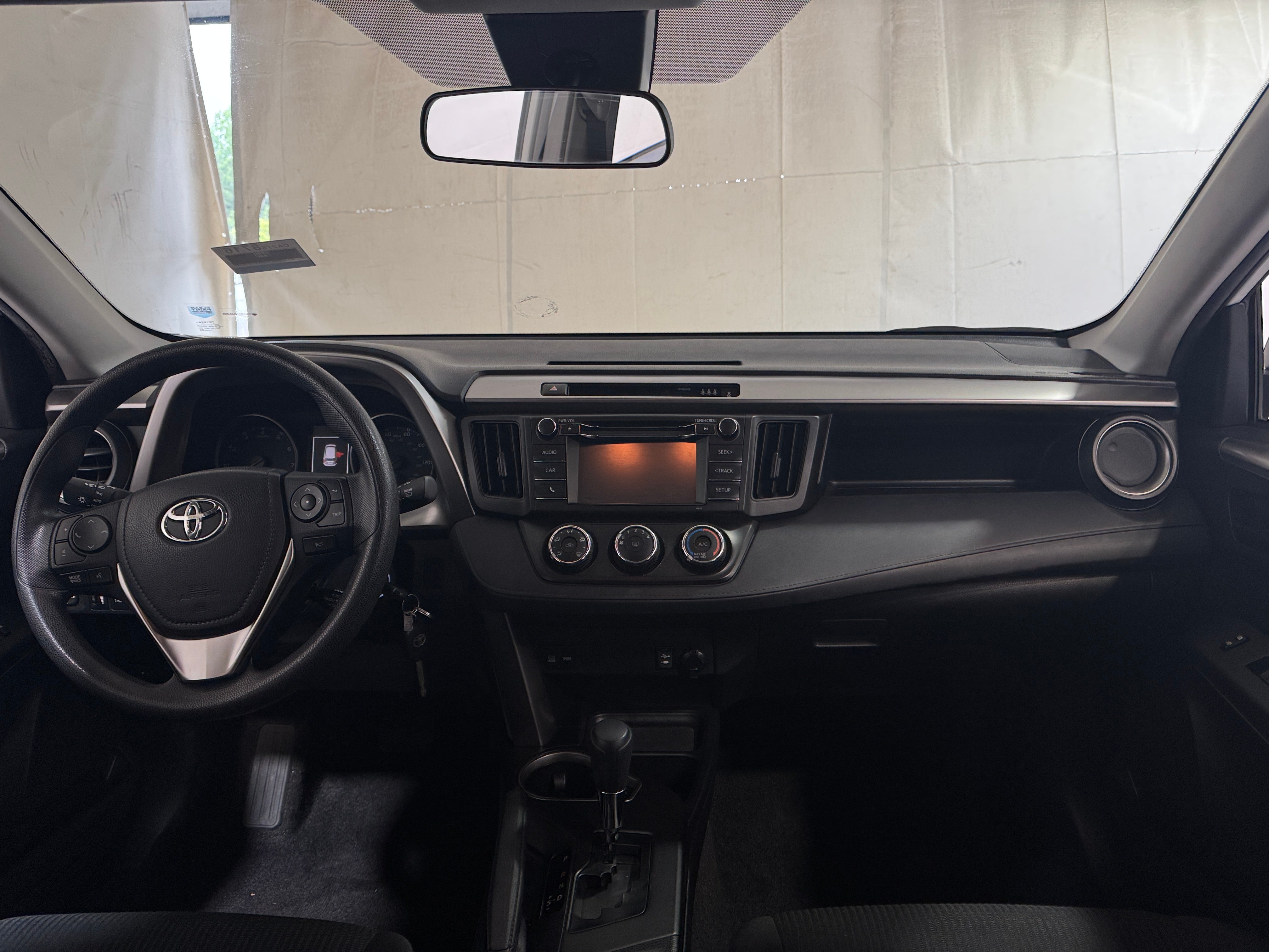 2018 Toyota RAV4 LE 3