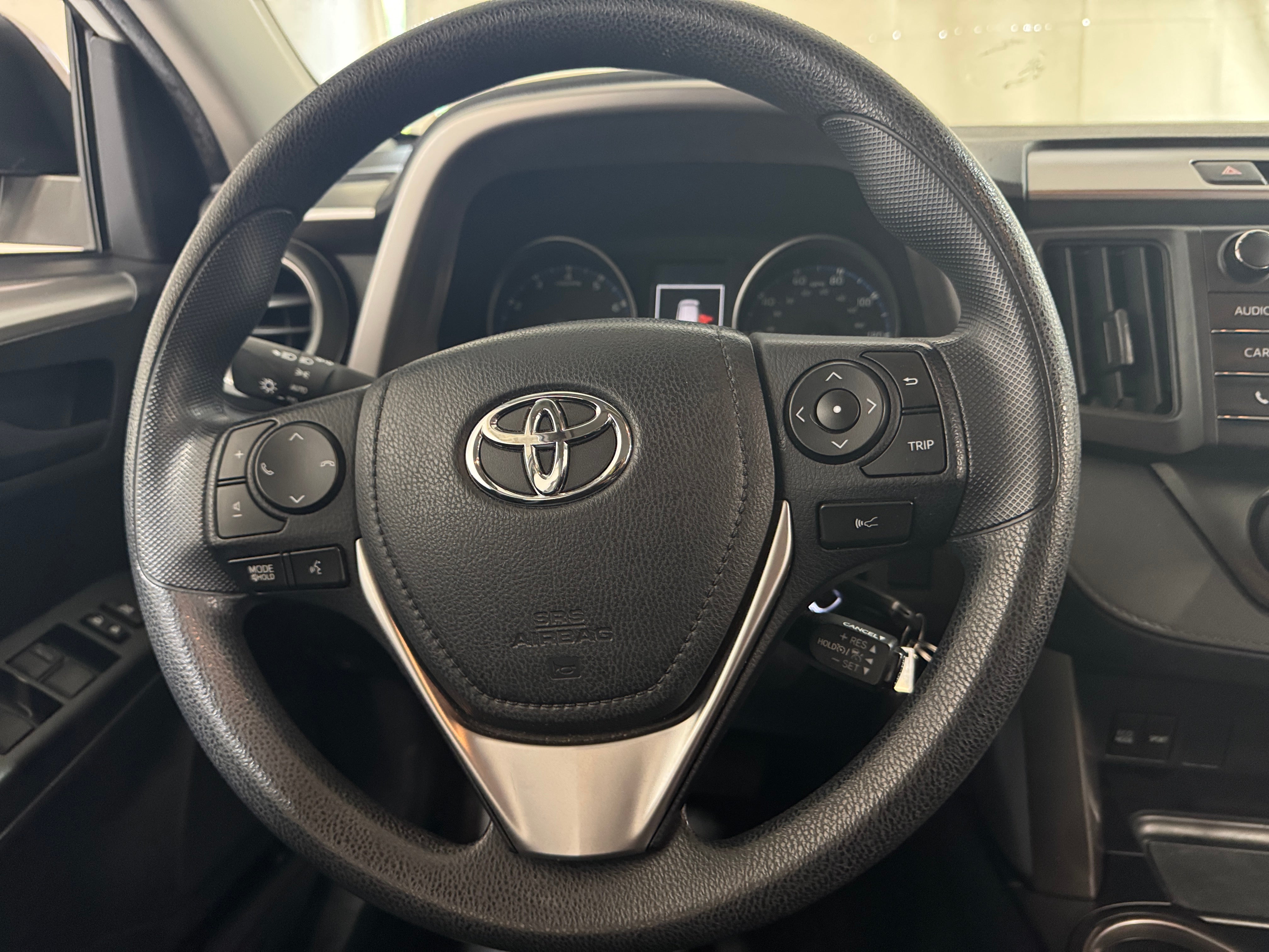 2018 Toyota RAV4 LE 5
