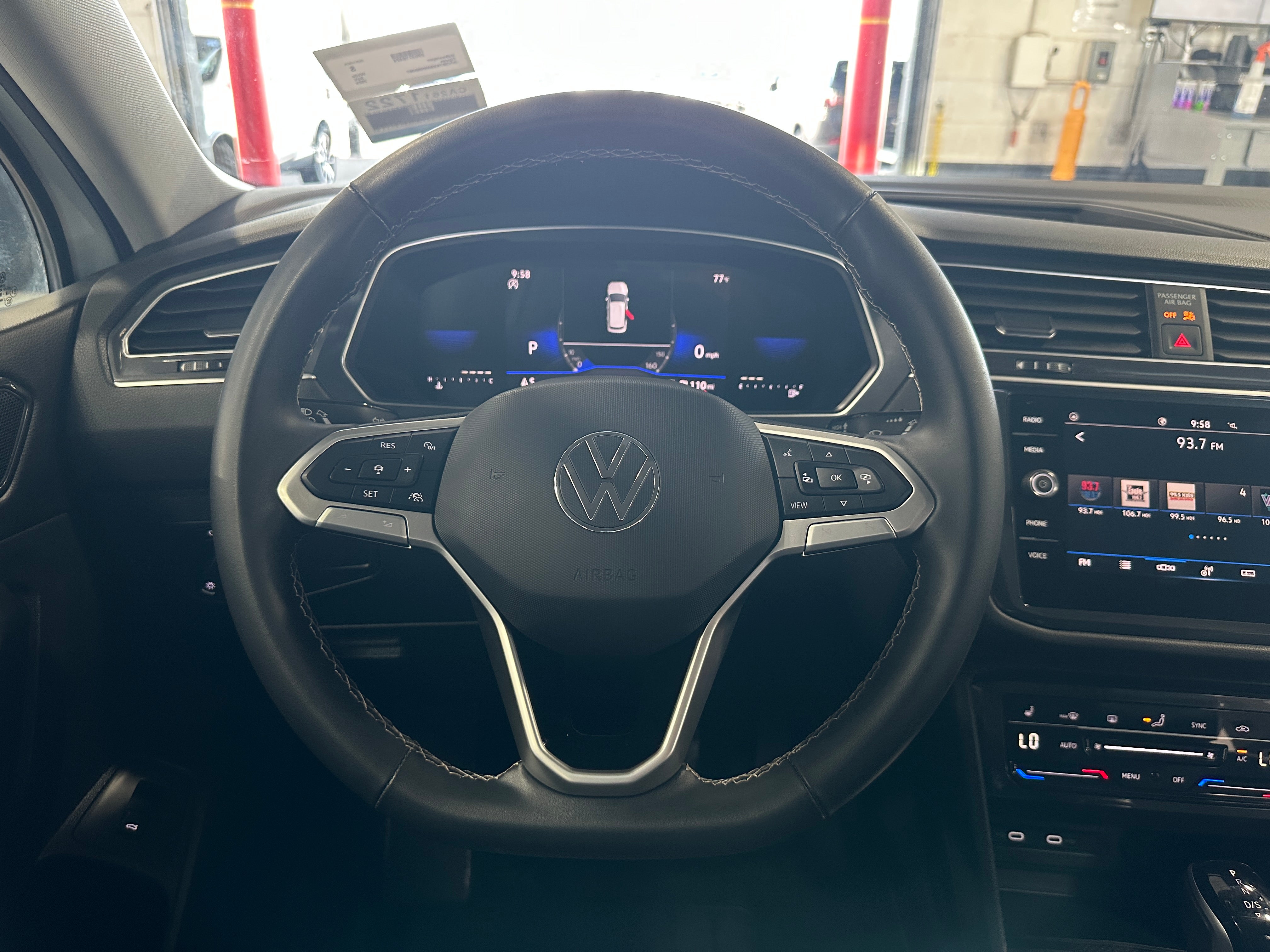 2024 Volkswagen Tiguan SE 4