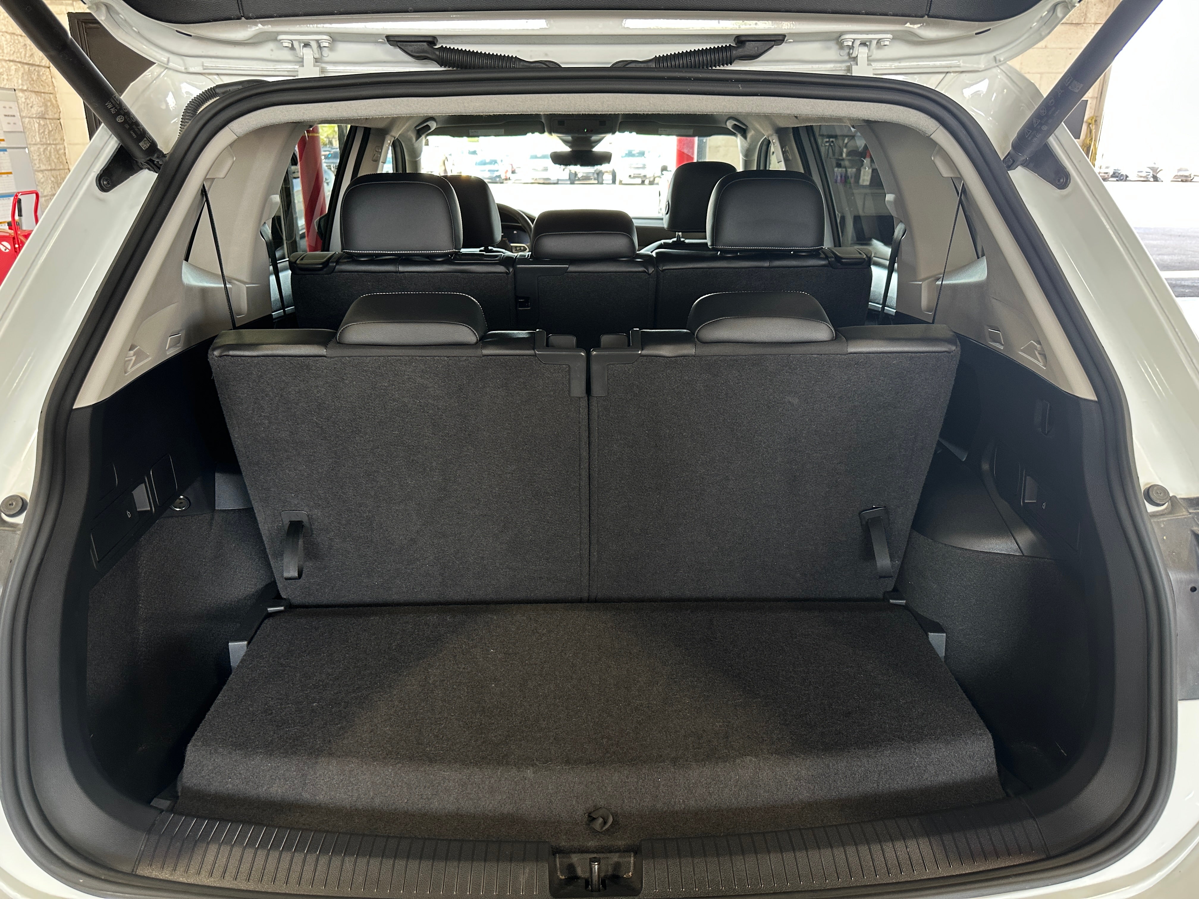 2024 Volkswagen Tiguan SE 6