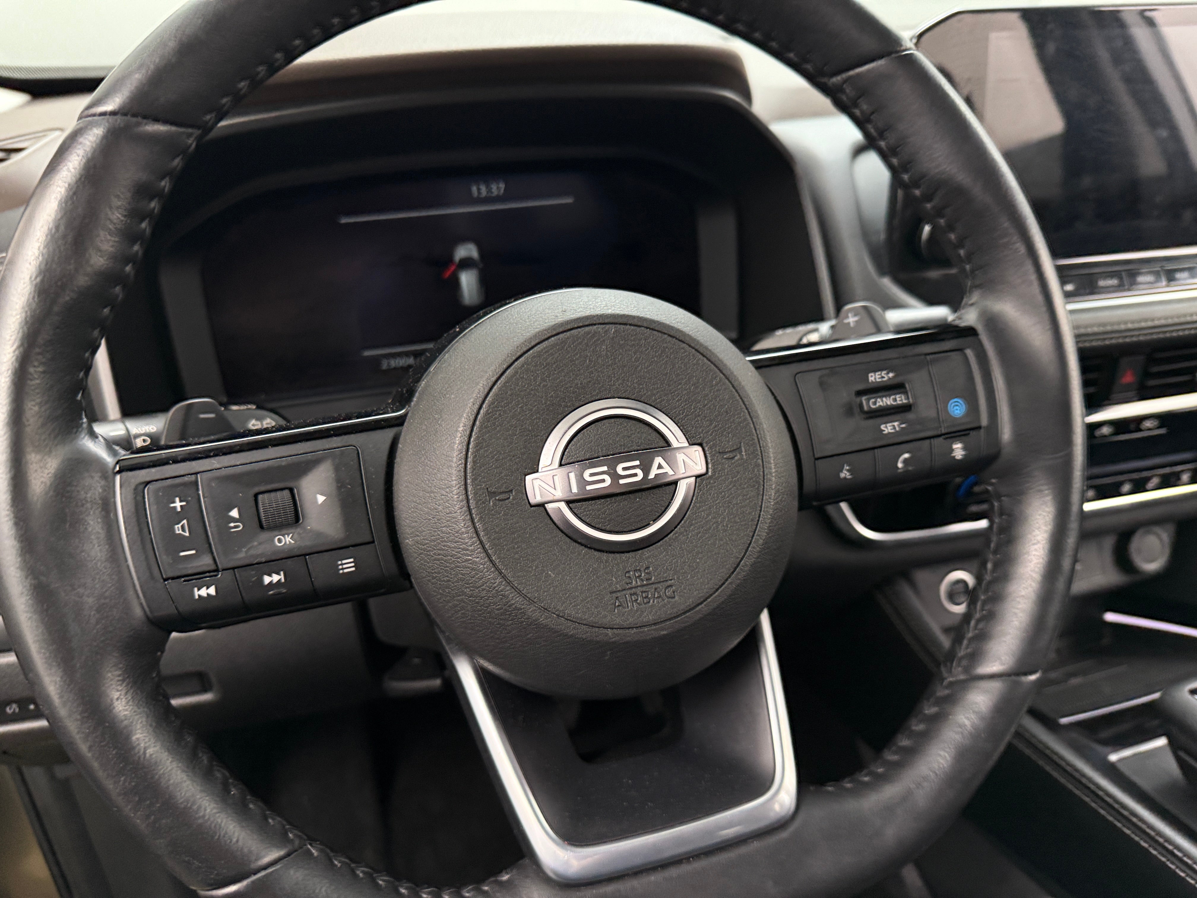 2023 Nissan Rogue Platinum 4