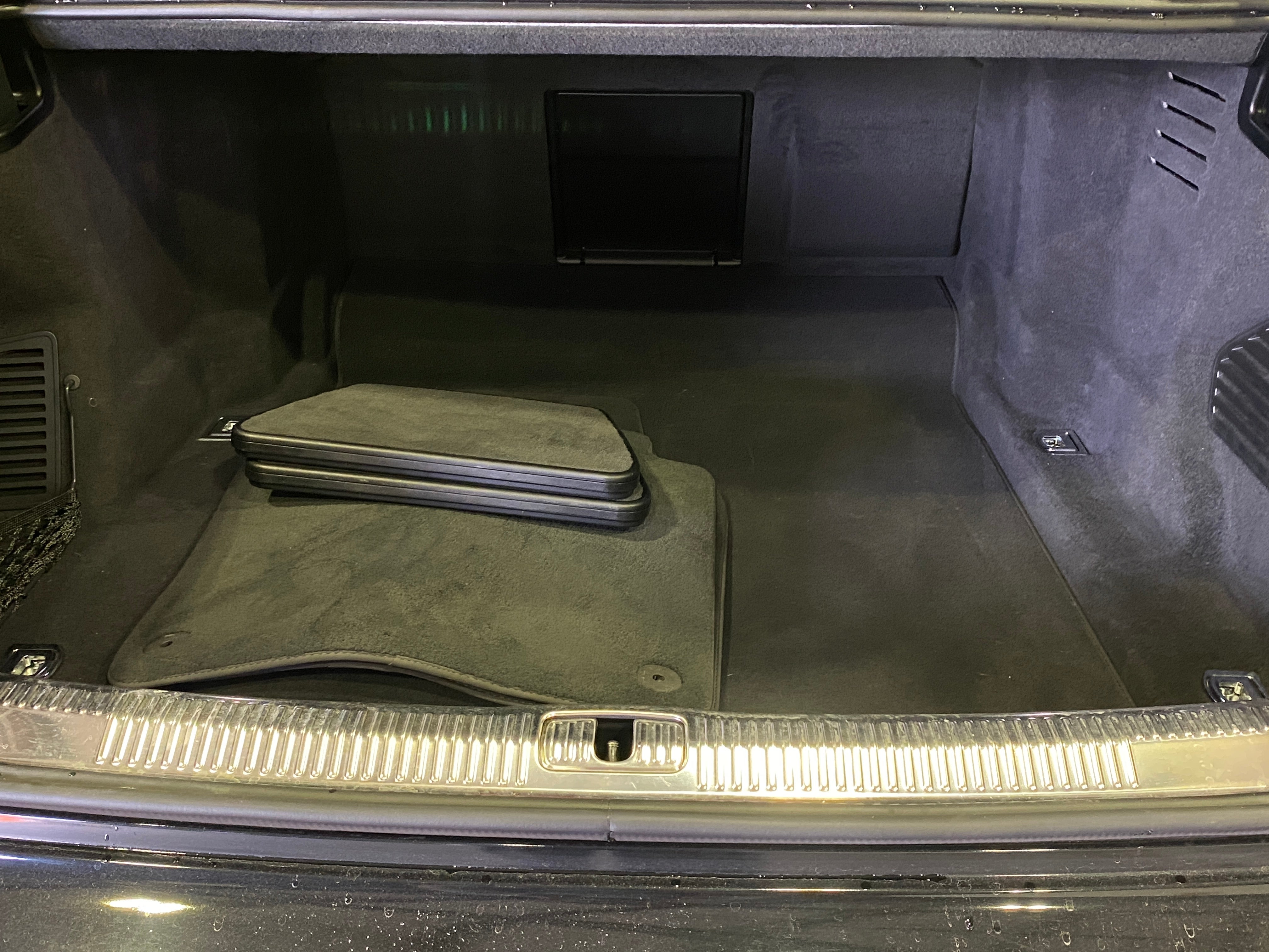 2020 Audi S8  6