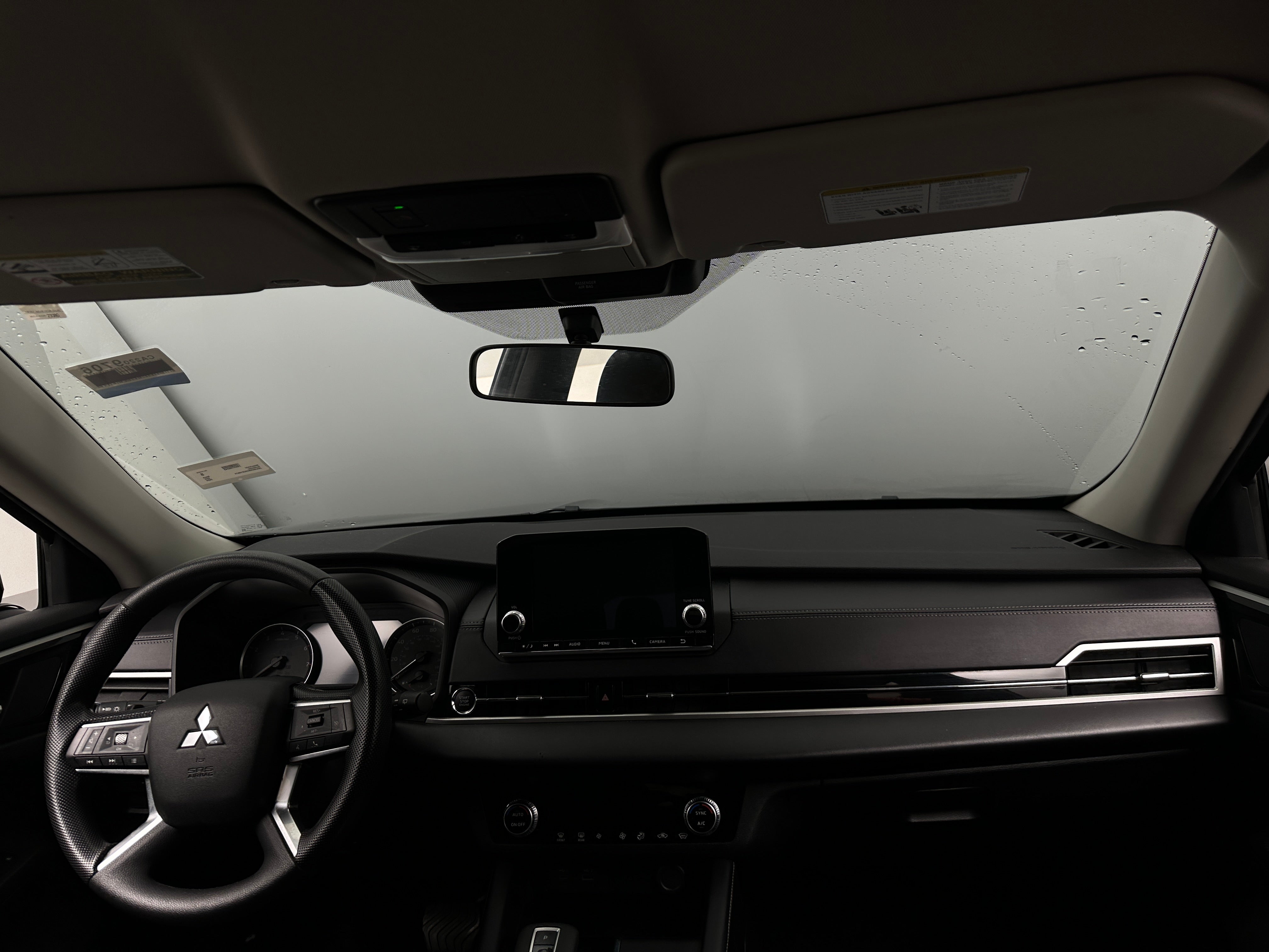 2024 Mitsubishi Outlander ES 3