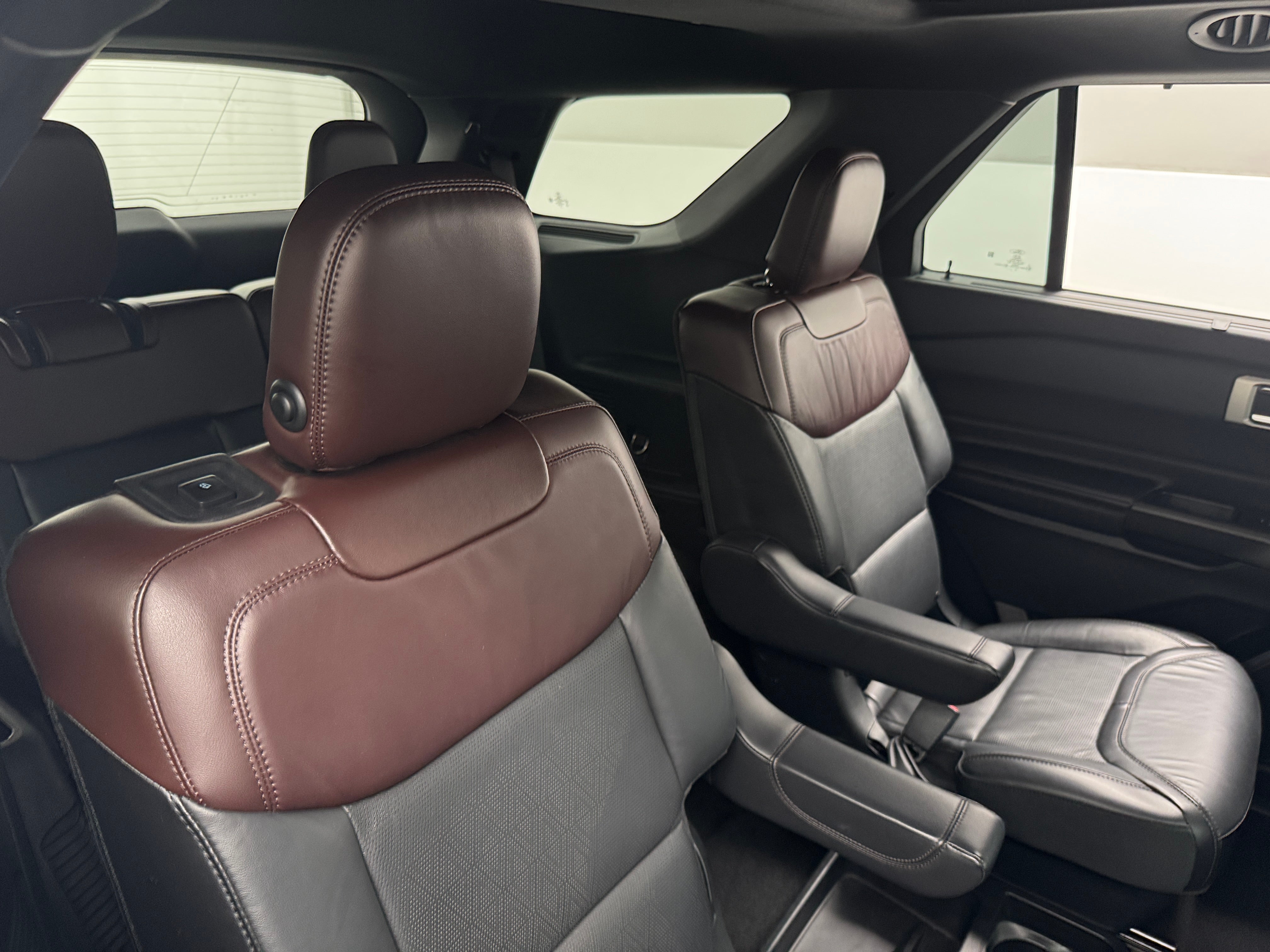 2020 Ford Explorer Platinum 5
