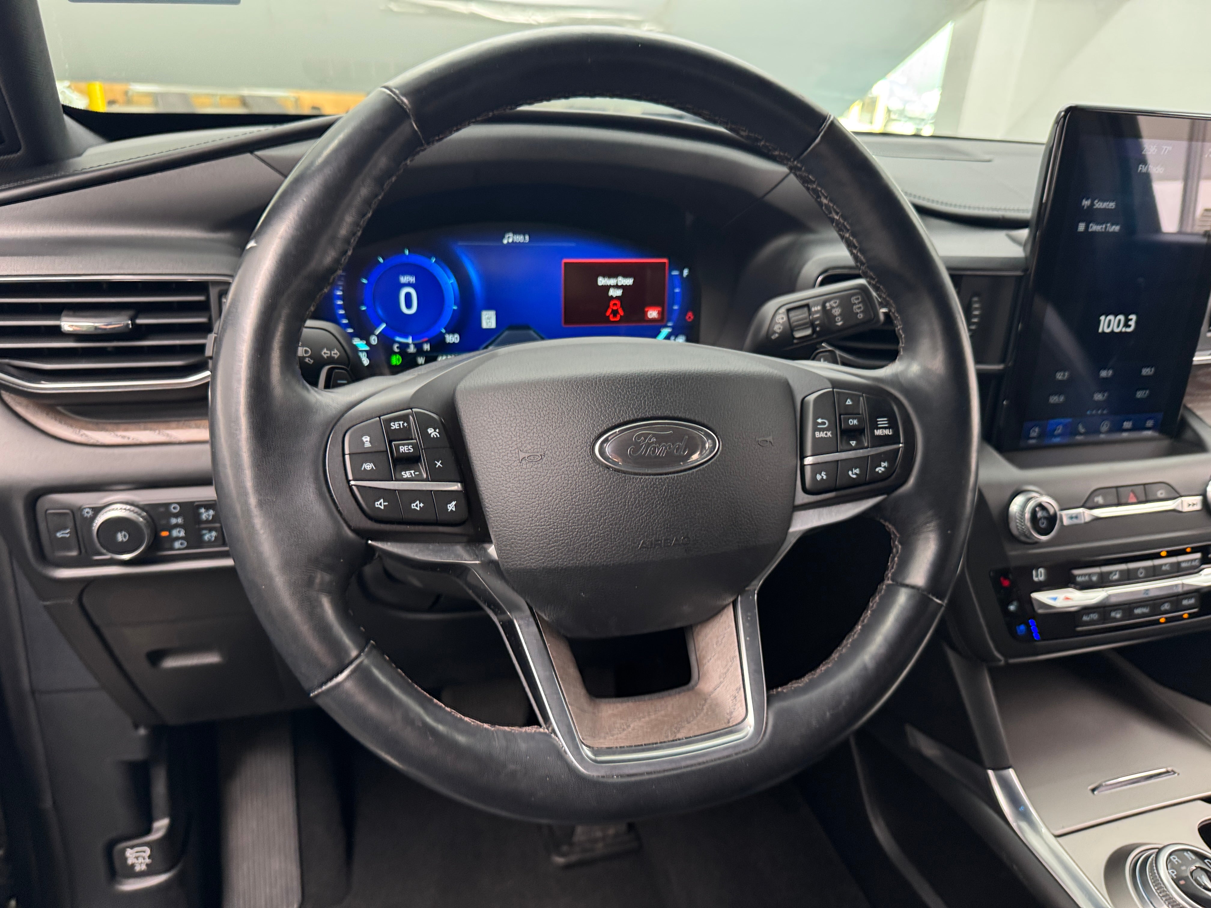 2020 Ford Explorer Platinum 4