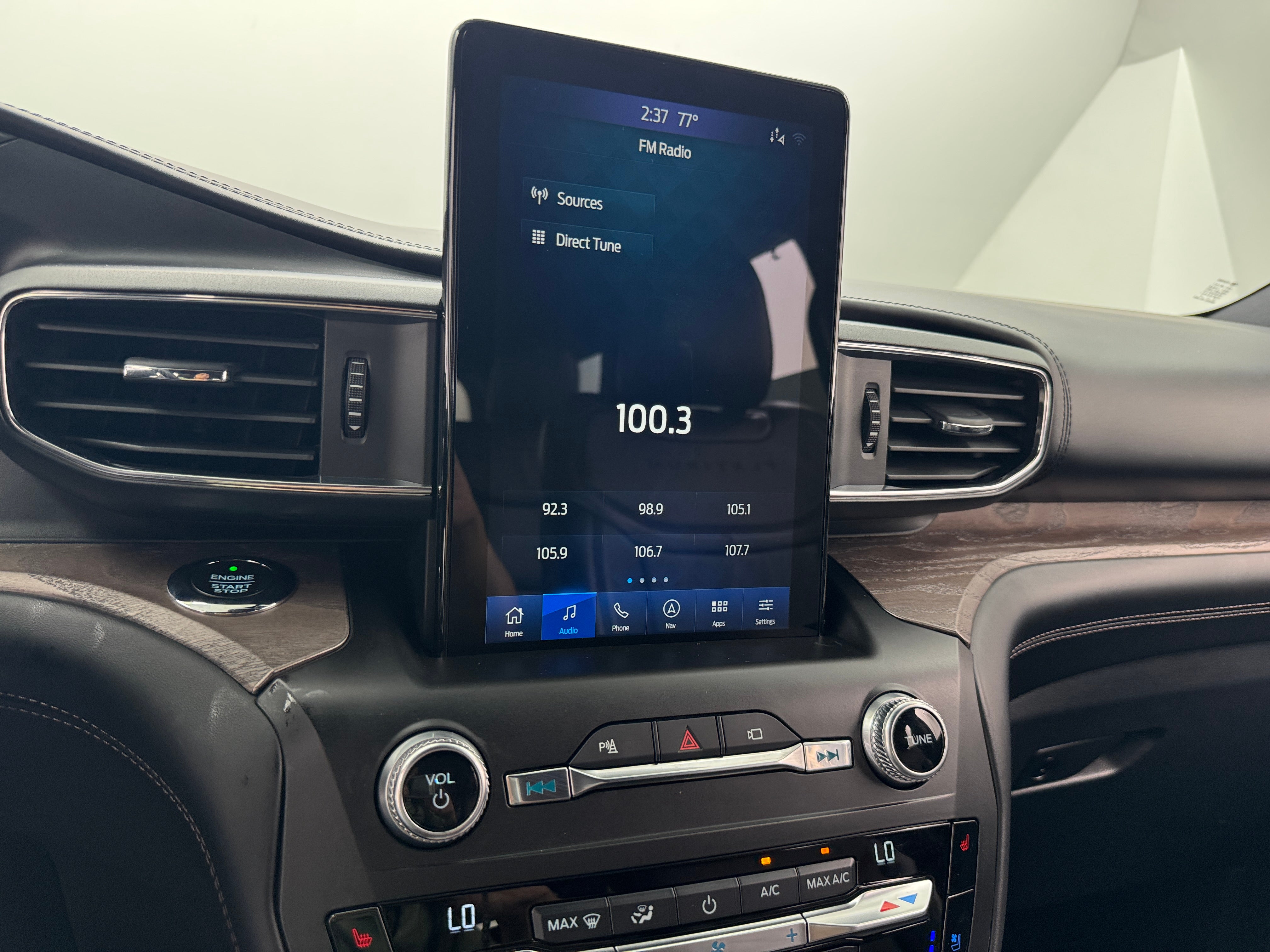 2020 Ford Explorer Platinum 3
