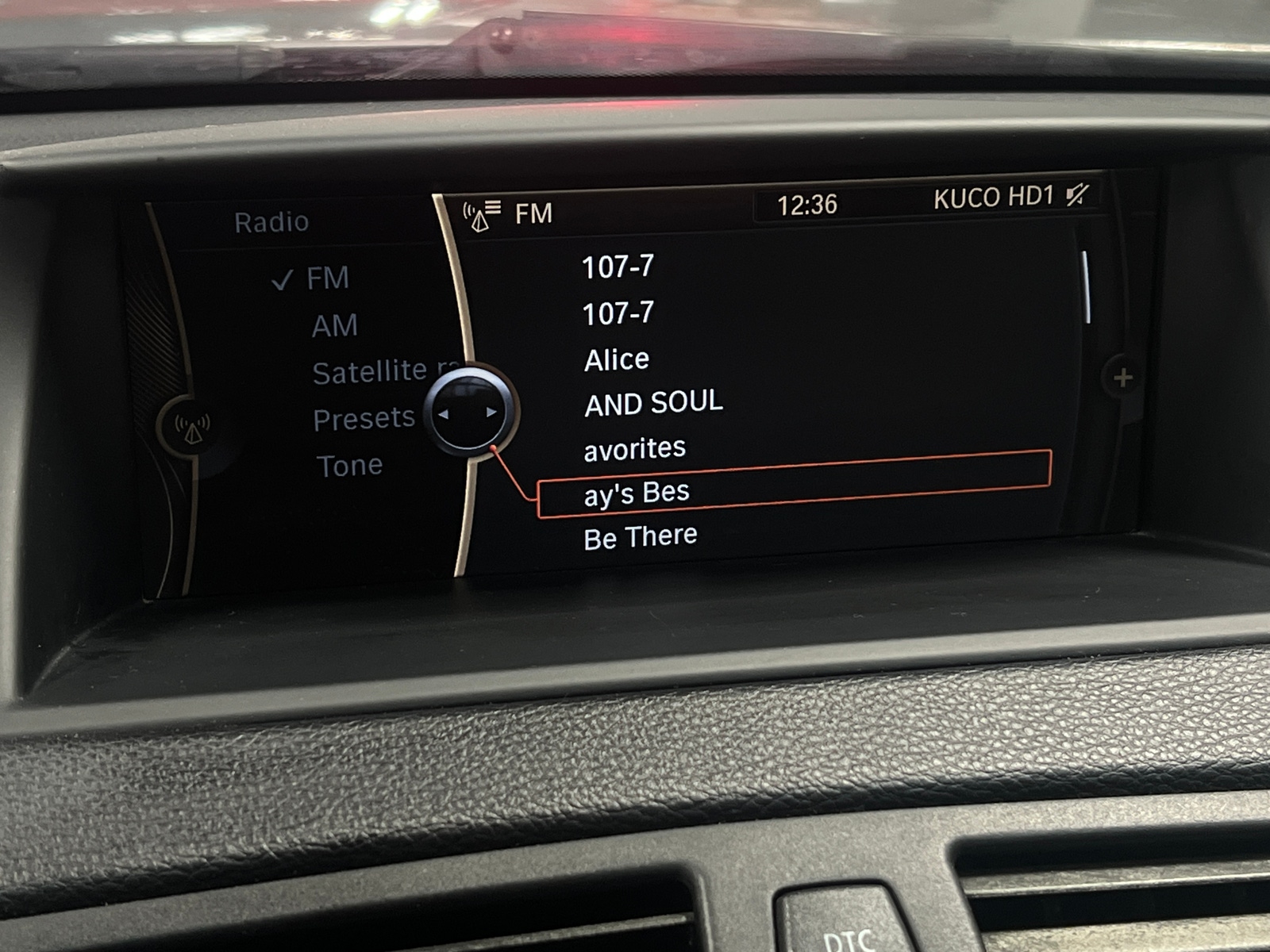 Thumbnail: 2011 BMW 1 Series - 3