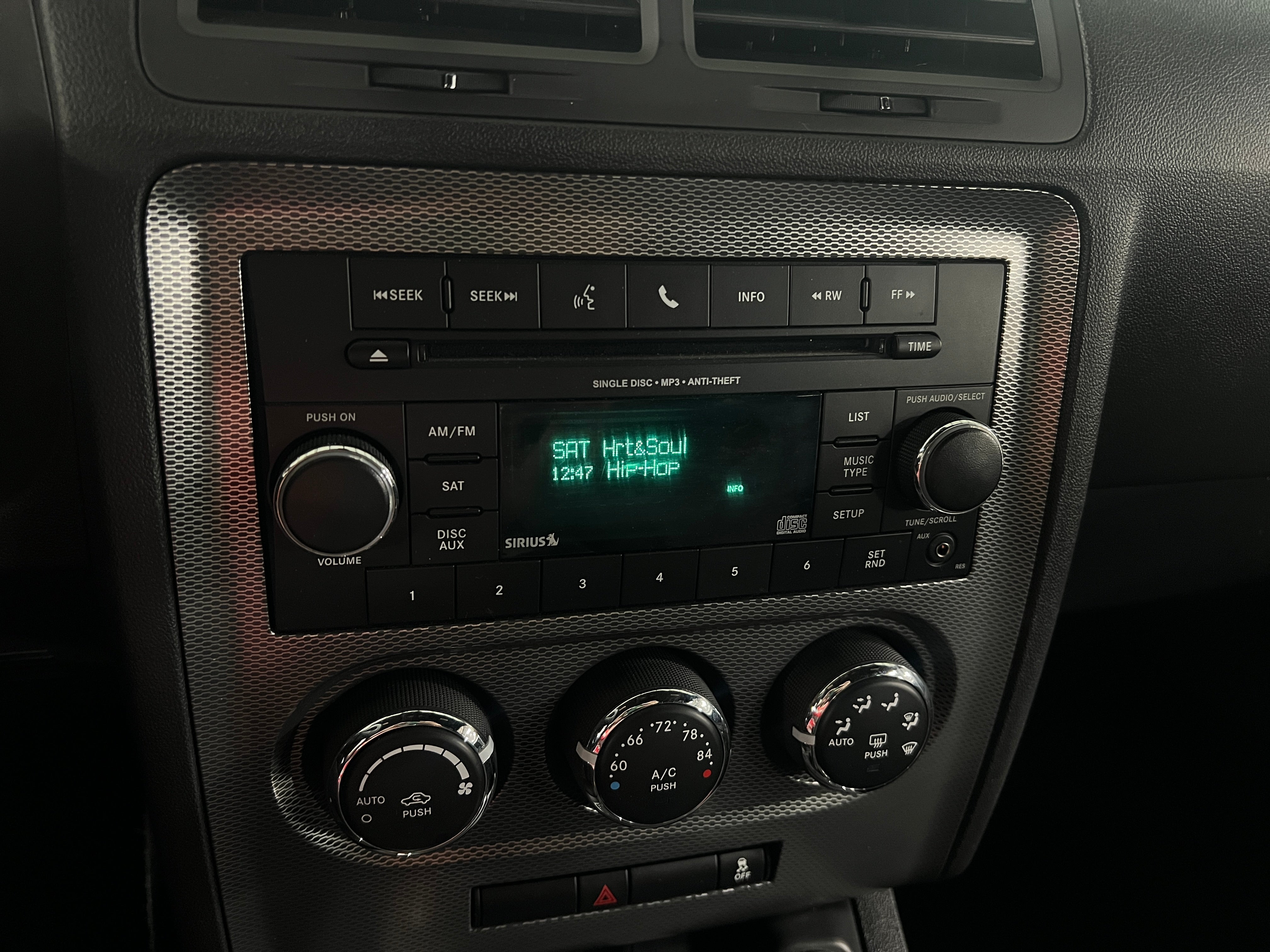 2014 Dodge Challenger R/T 3