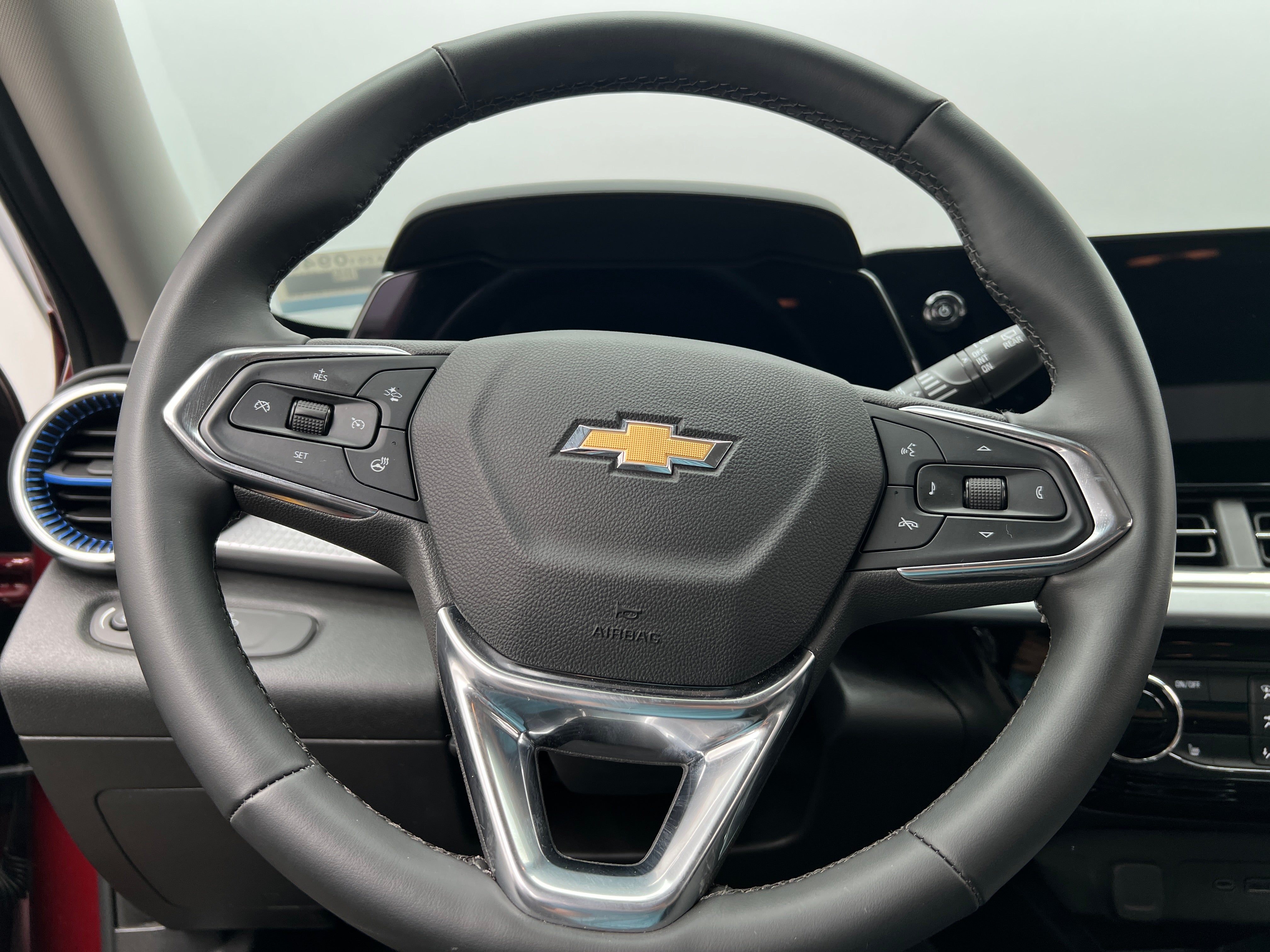 2024 Chevrolet Trax LT 5
