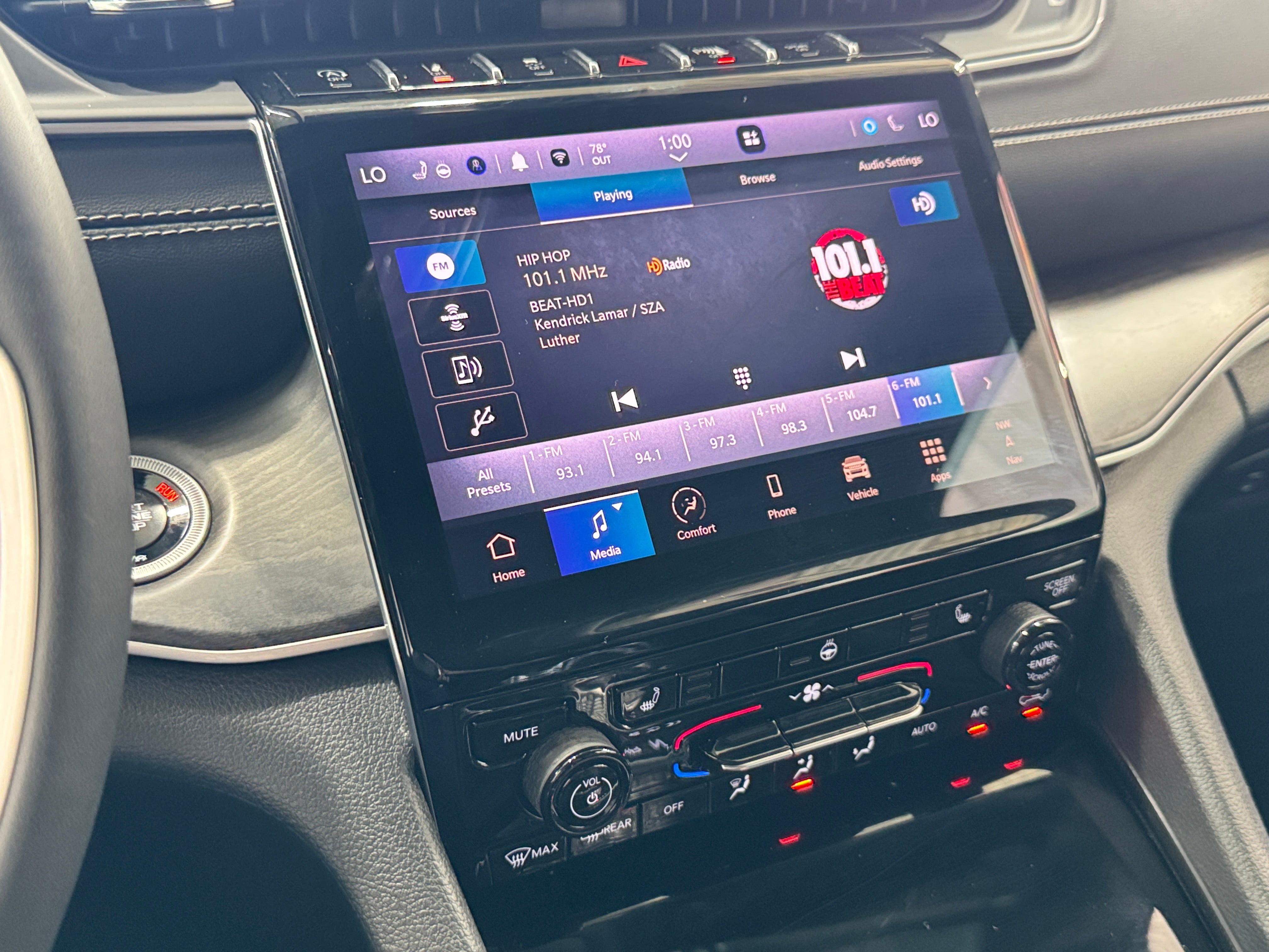 2024 Jeep Grand Cherokee Limited Edition 3