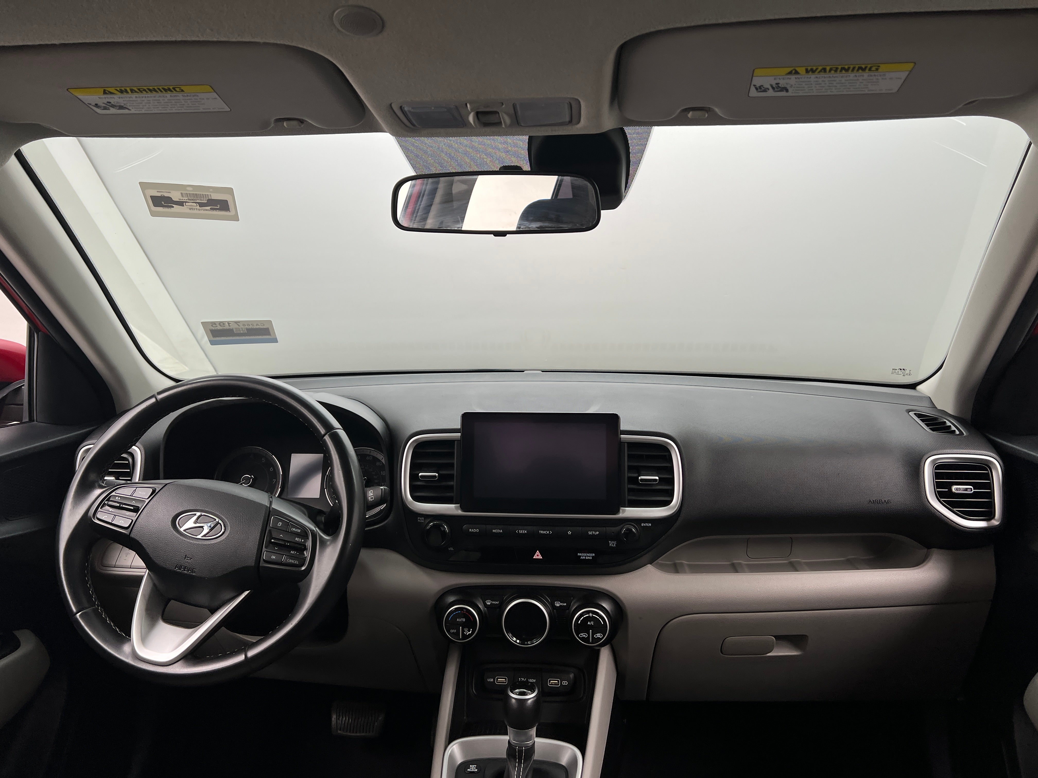 2022 Hyundai Venue SEL 3