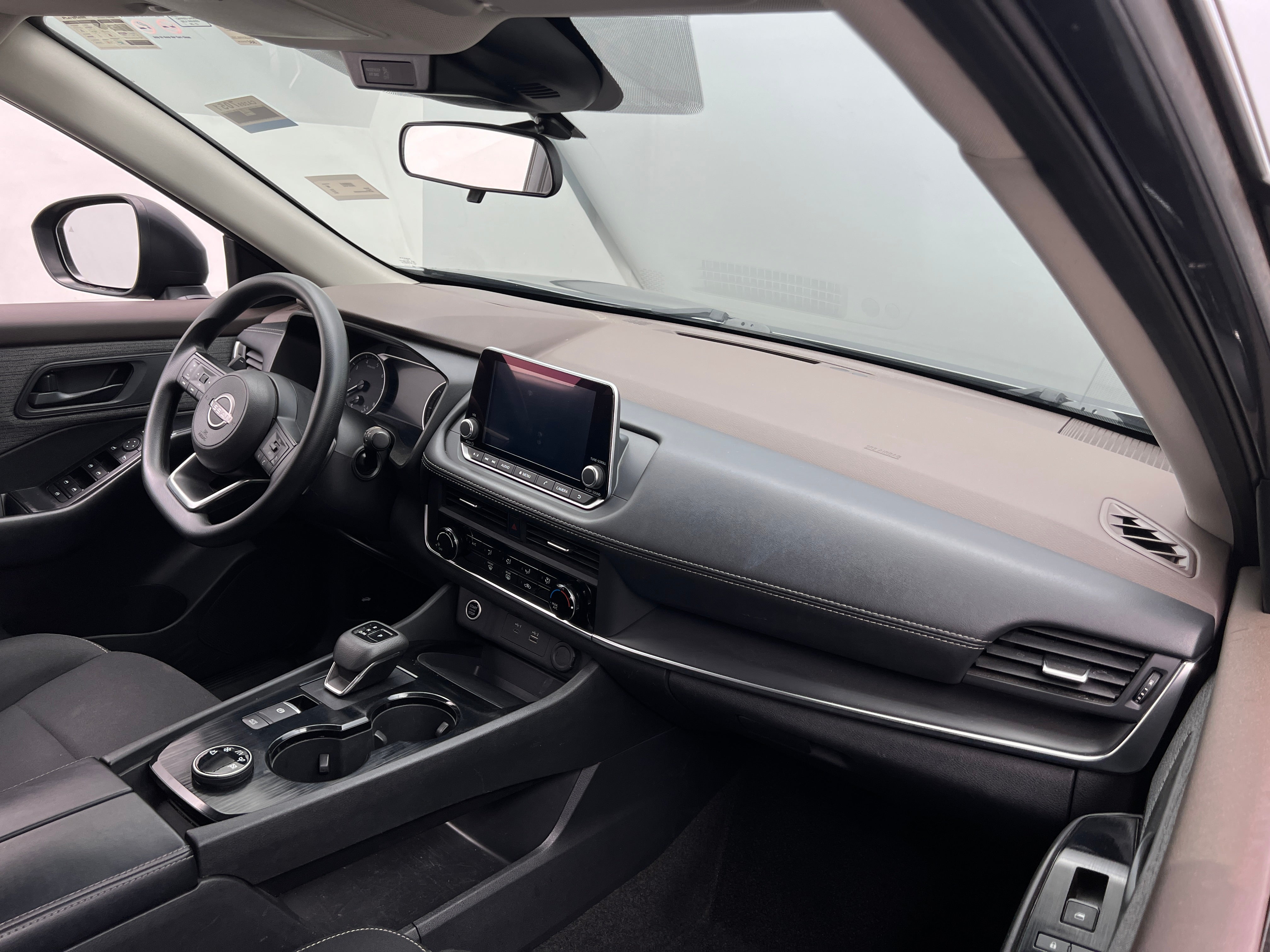 2023 Nissan Rogue S 3
