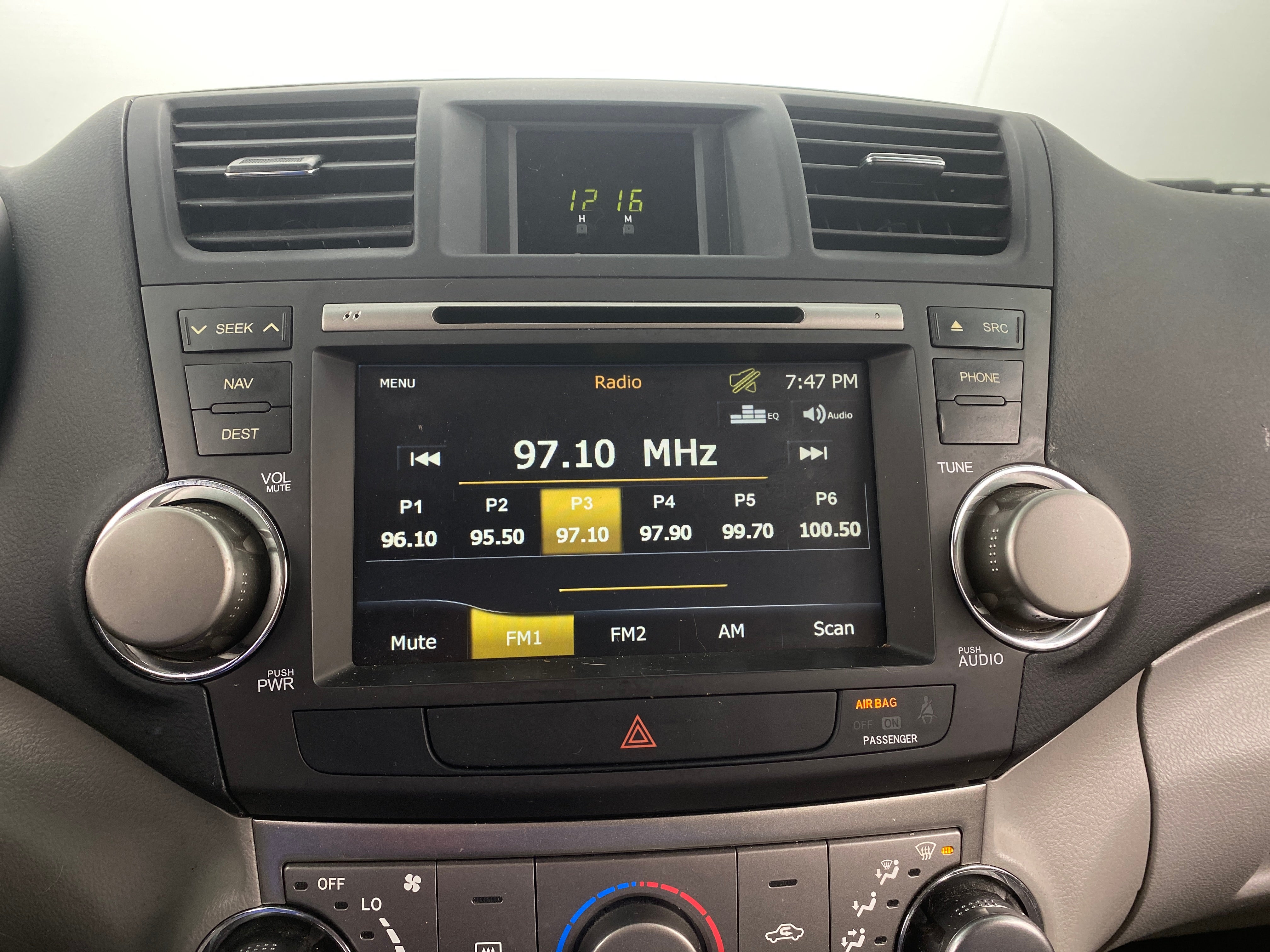 2012 Toyota Highlander Base 4