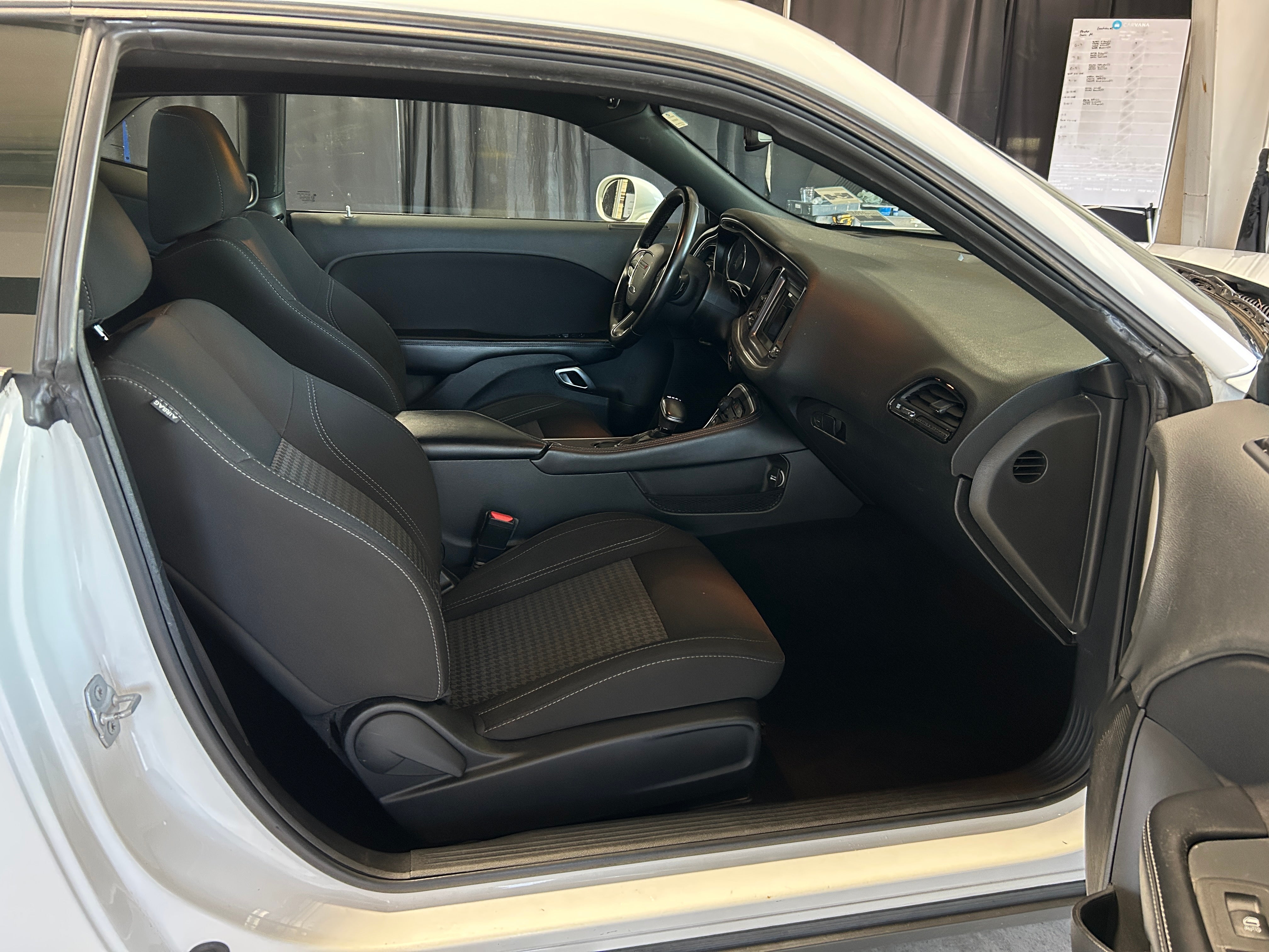 2021 Dodge Challenger SXT 2