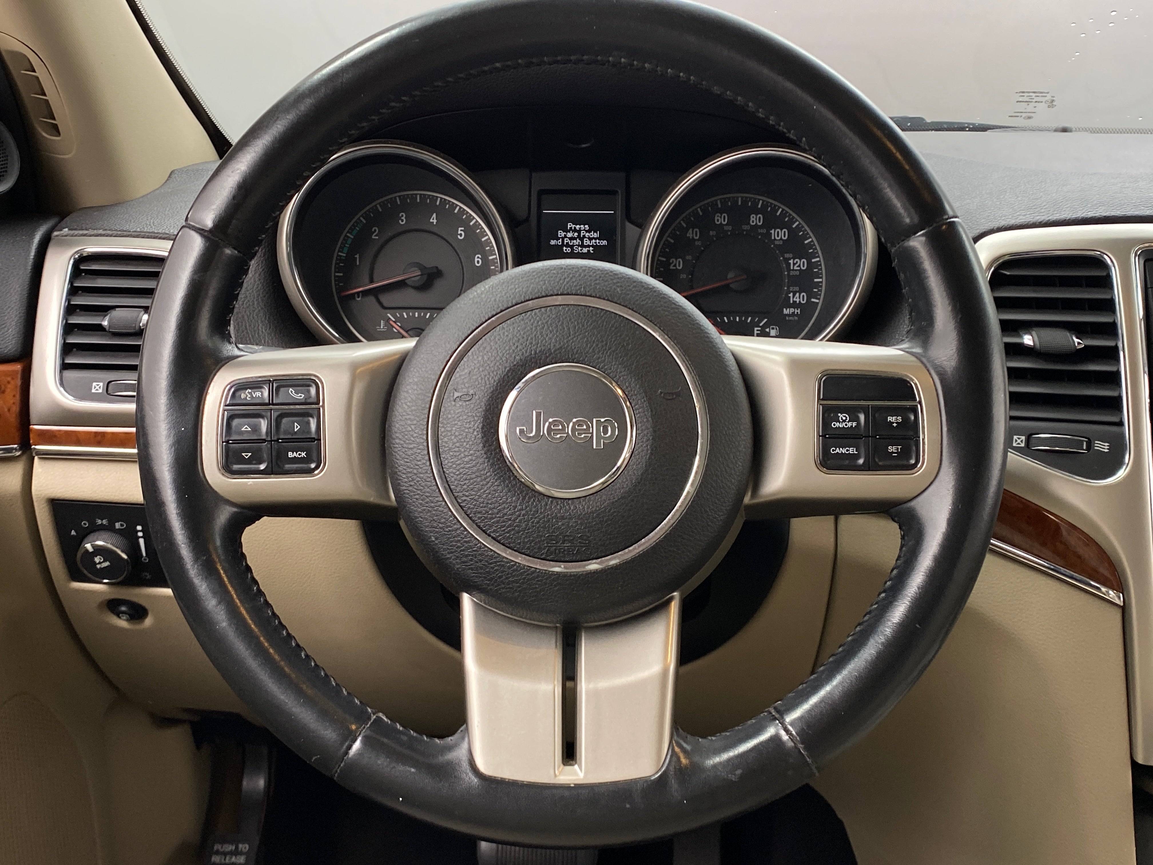 2011 Jeep Grand Cherokee Limited Edition 4