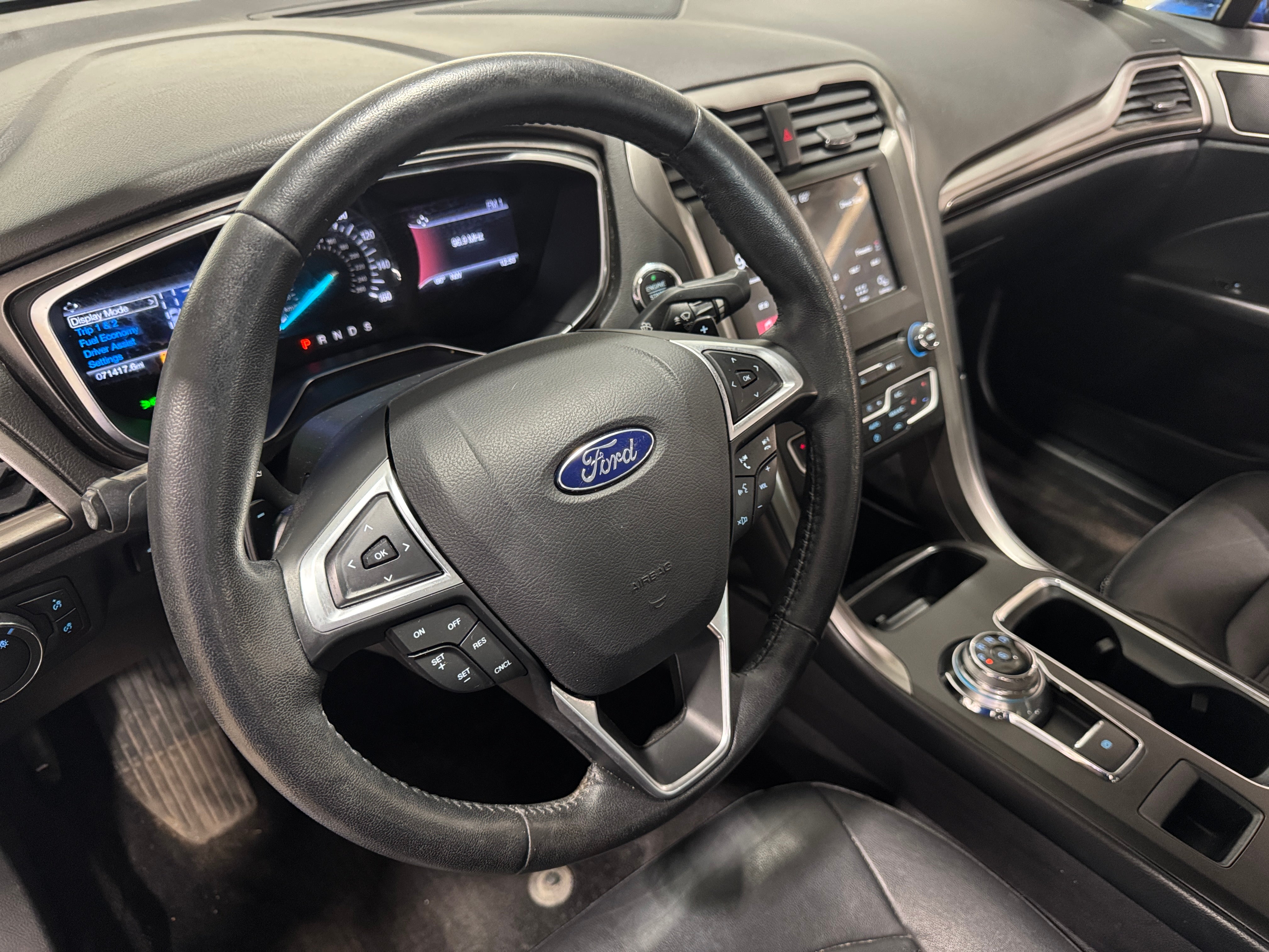 2017 Ford Fusion SE 2