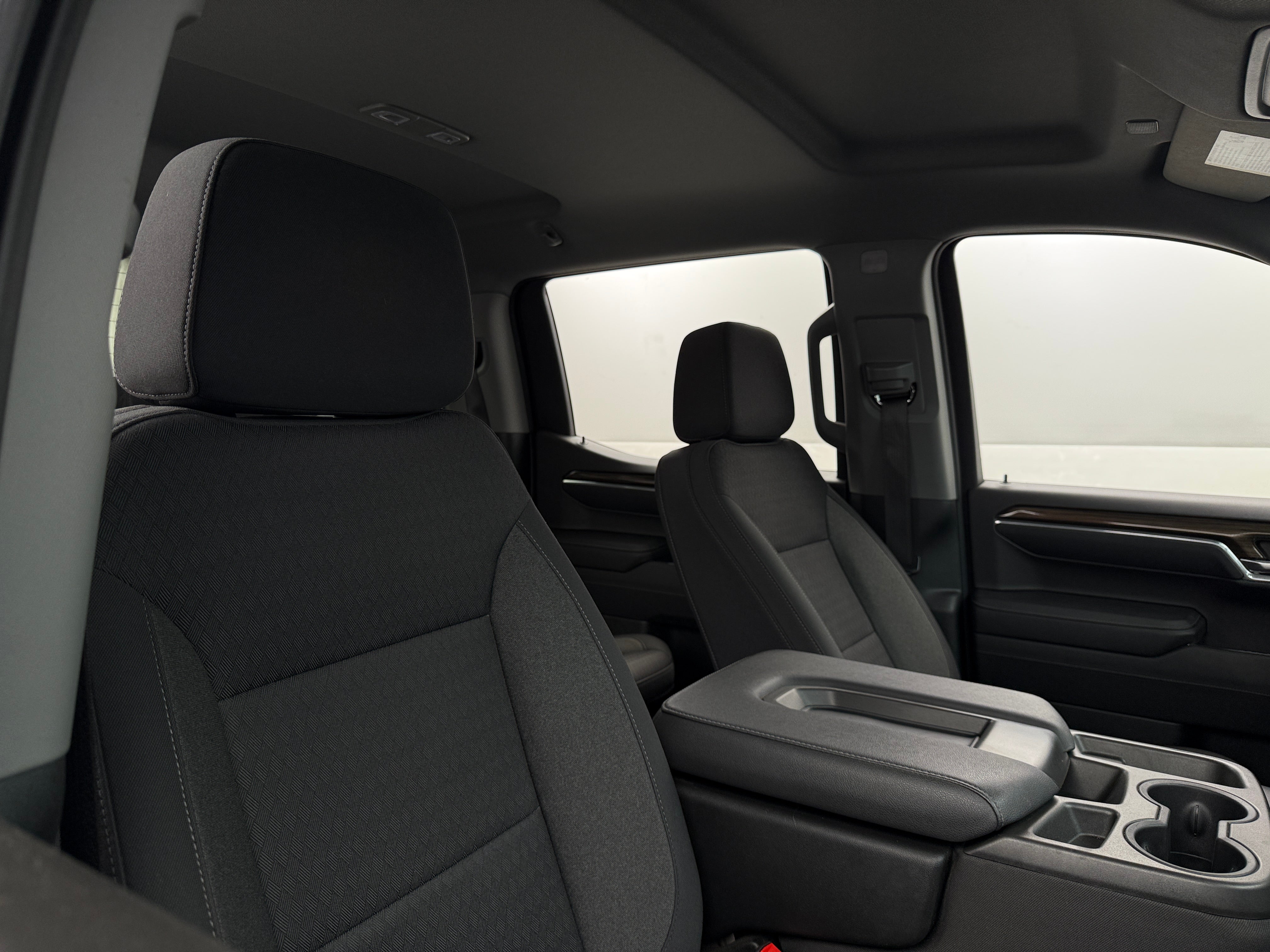 2023 Chevrolet Silverado 1500 LT 2