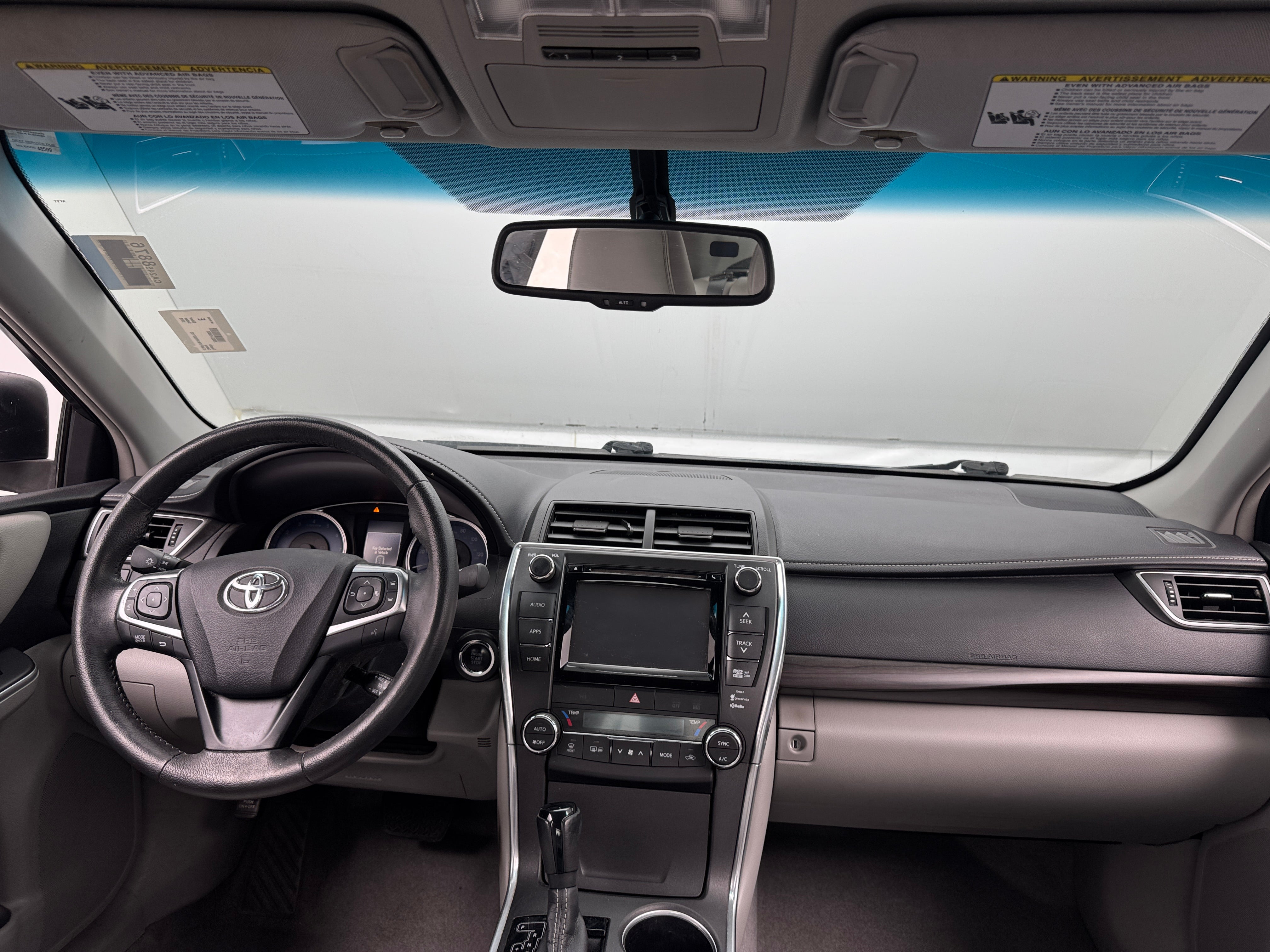2015 Toyota Camry LE 3