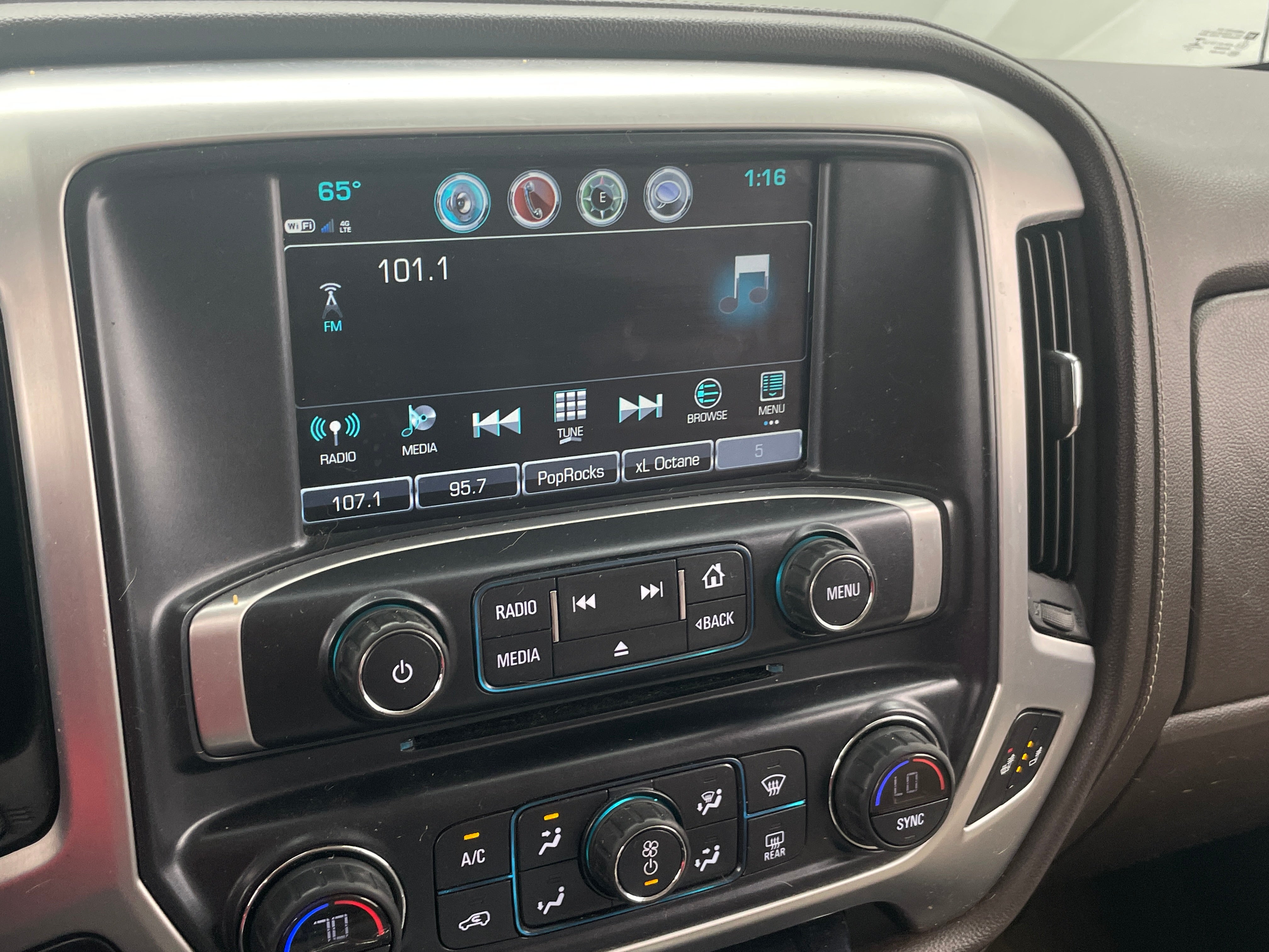 2017 GMC Sierra 1500 SLE 4