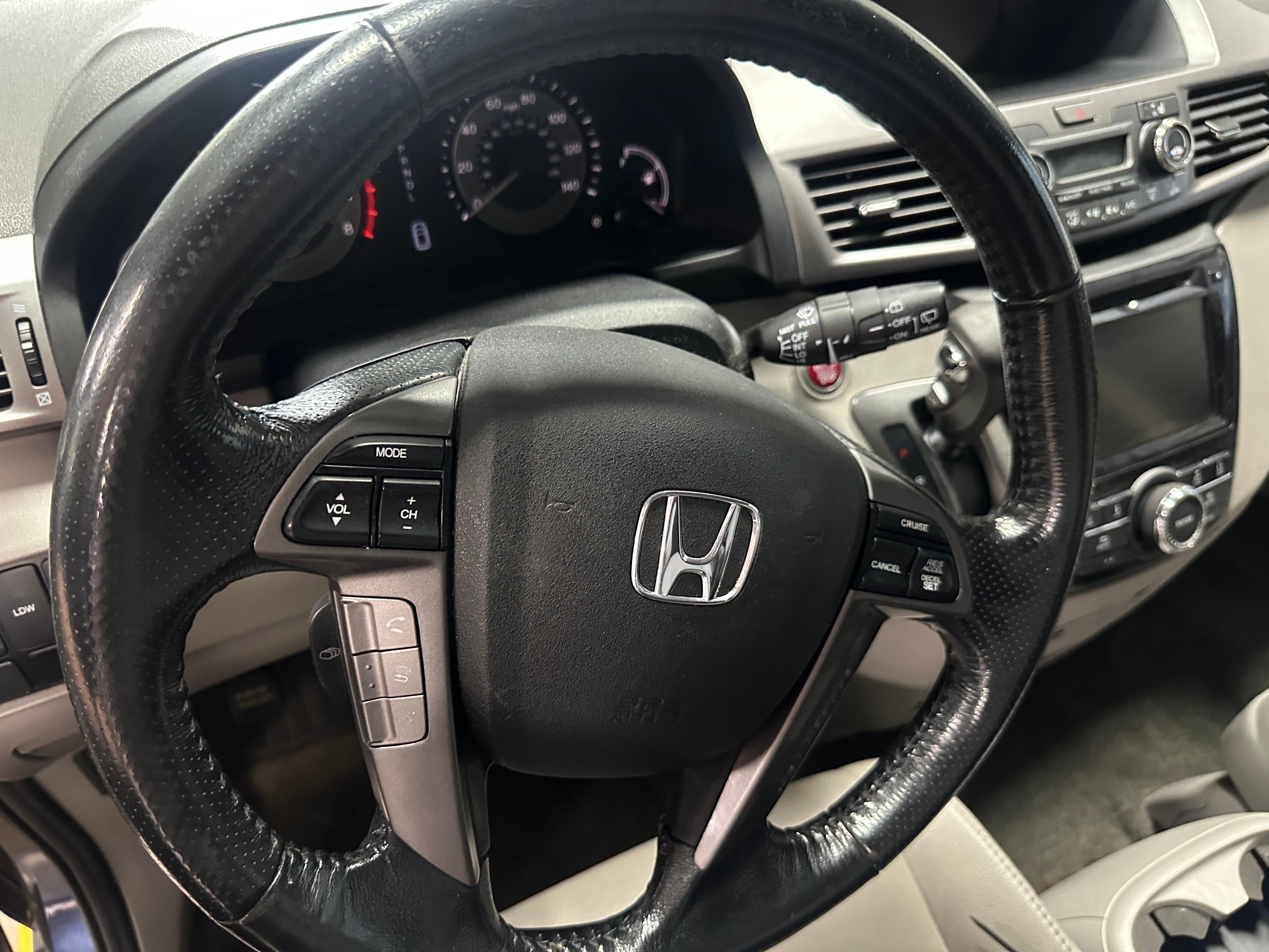 2015 Honda Odyssey EX-L 4