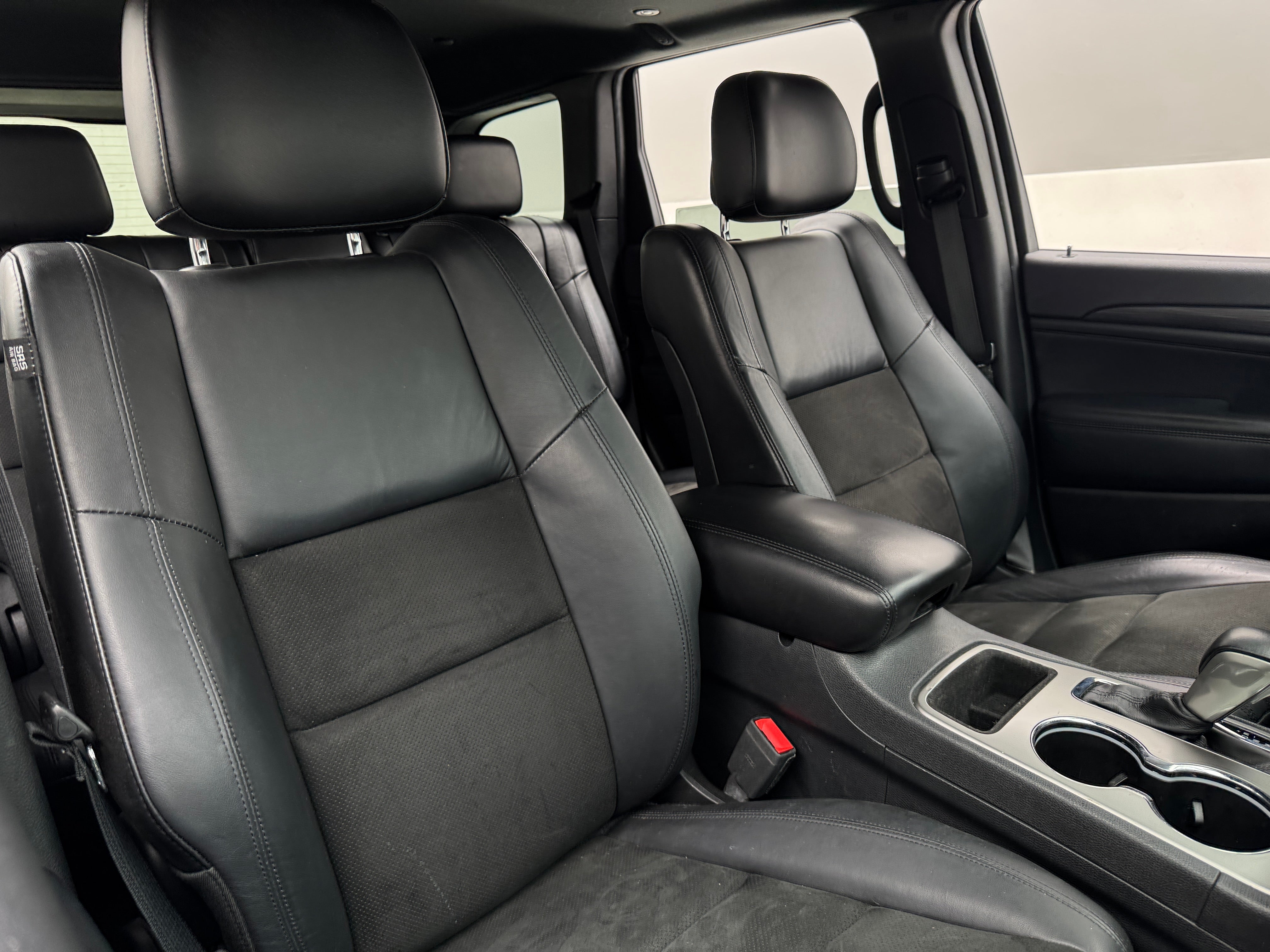 2019 Jeep Grand Cherokee Altitude 2
